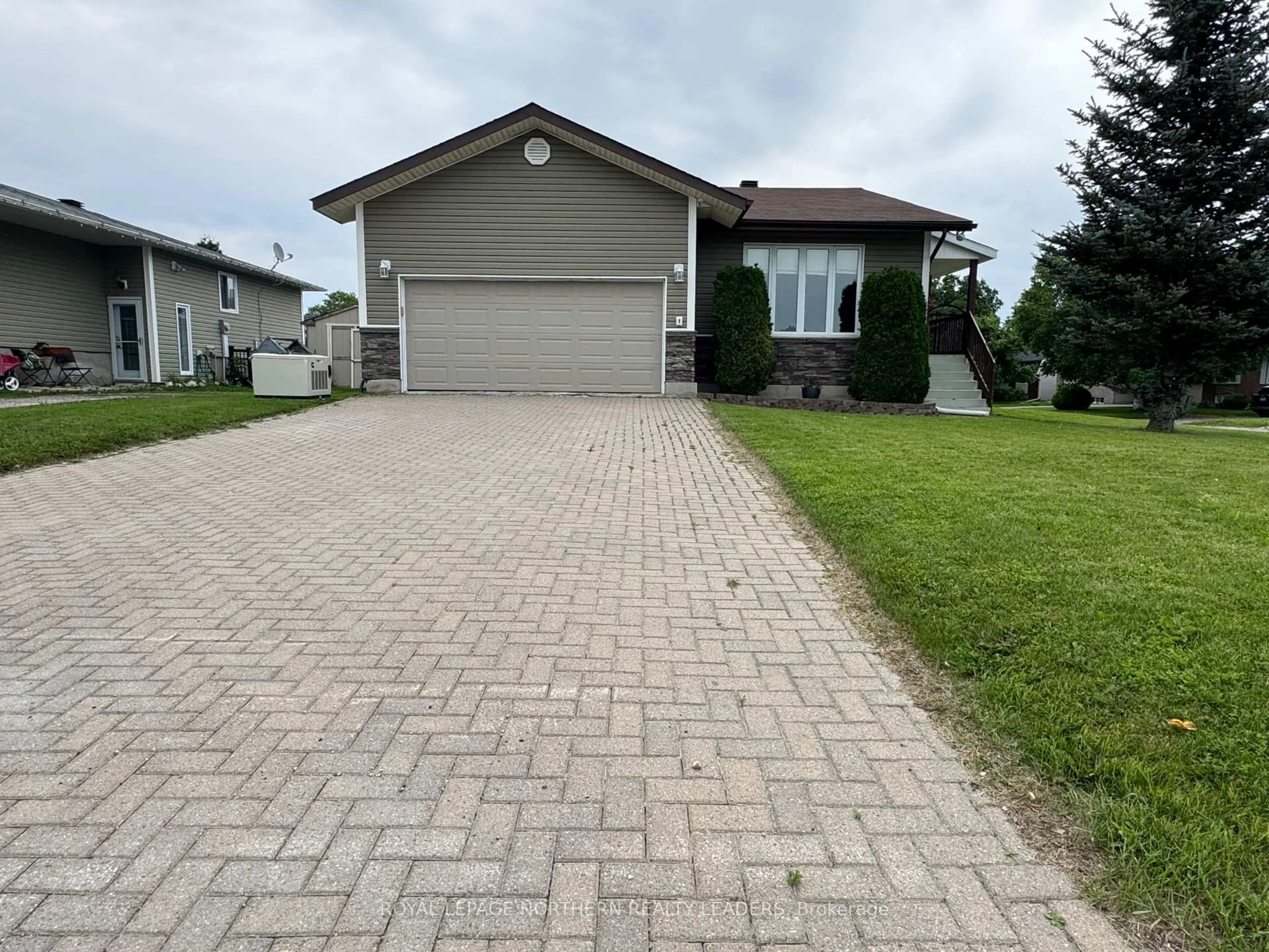 Unknown for 1078 Michener Blvd, Timmins Ontario P0N 1K0