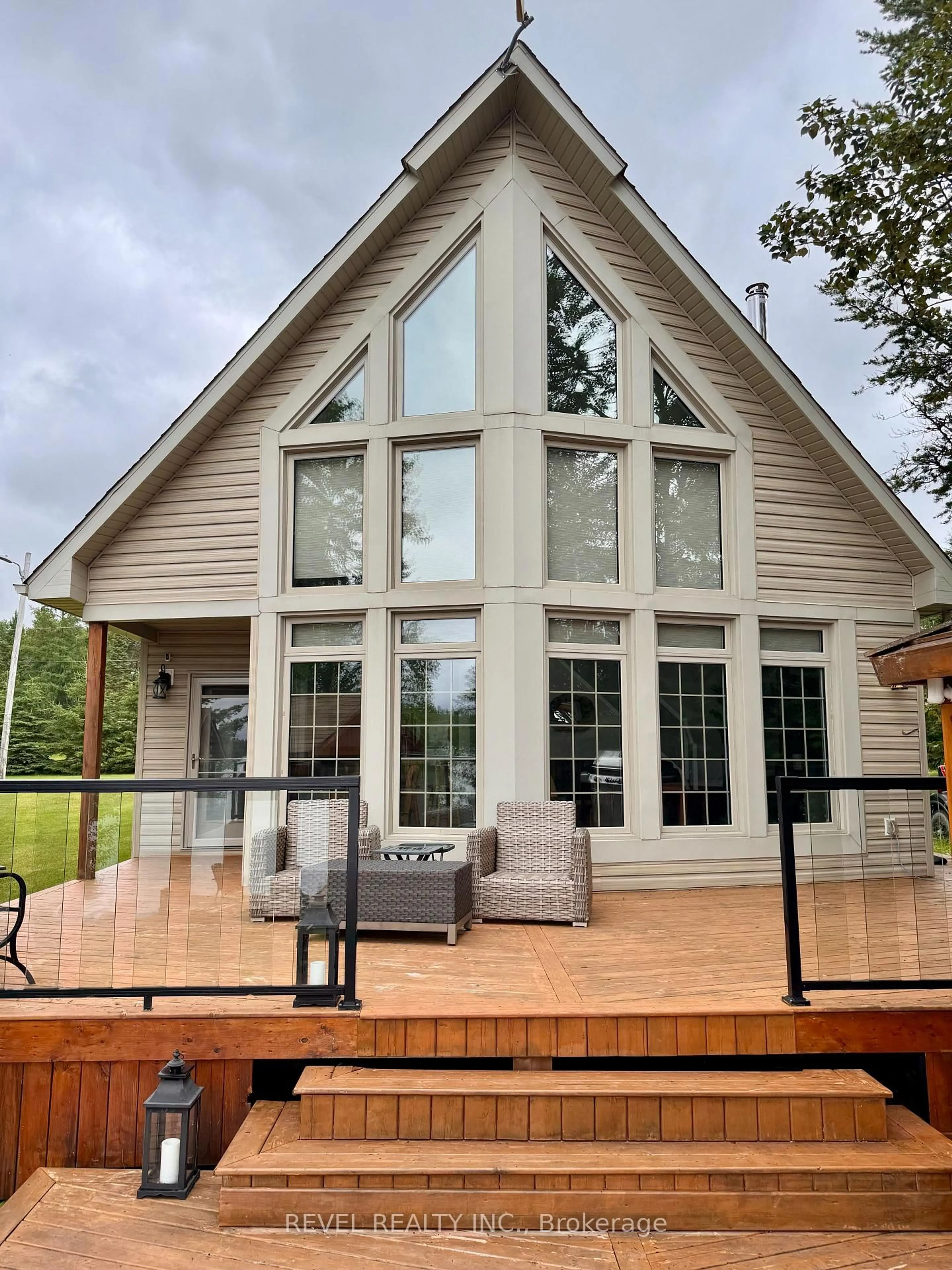 Home with vinyl exterior material, unknown for 45 Silver Queen Lake Rd, Cochrane Ontario P0L 1C0