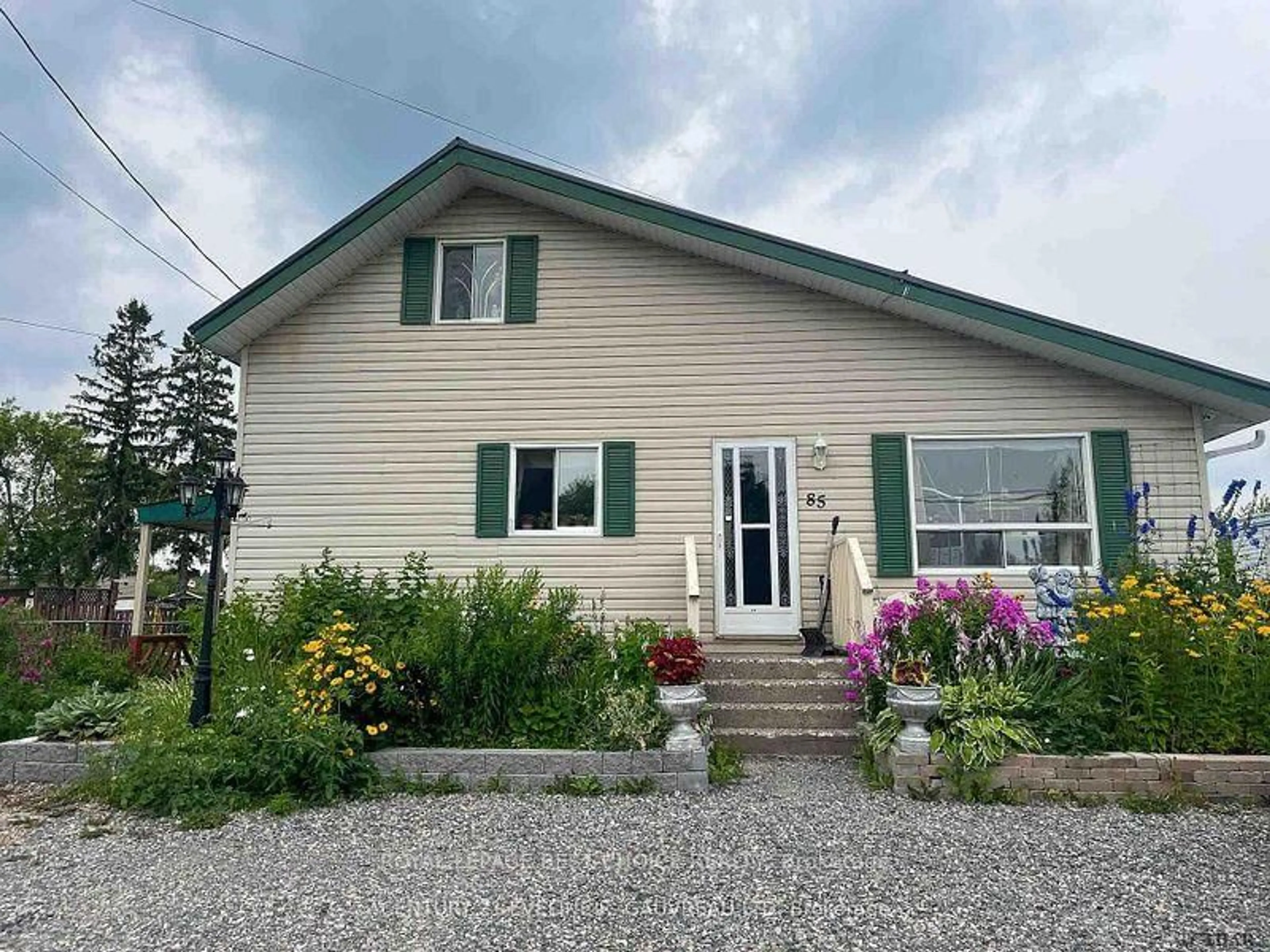 Home with vinyl exterior material, unknown for 85 Station St, Temiskaming Shores Ontario P0J 1R0