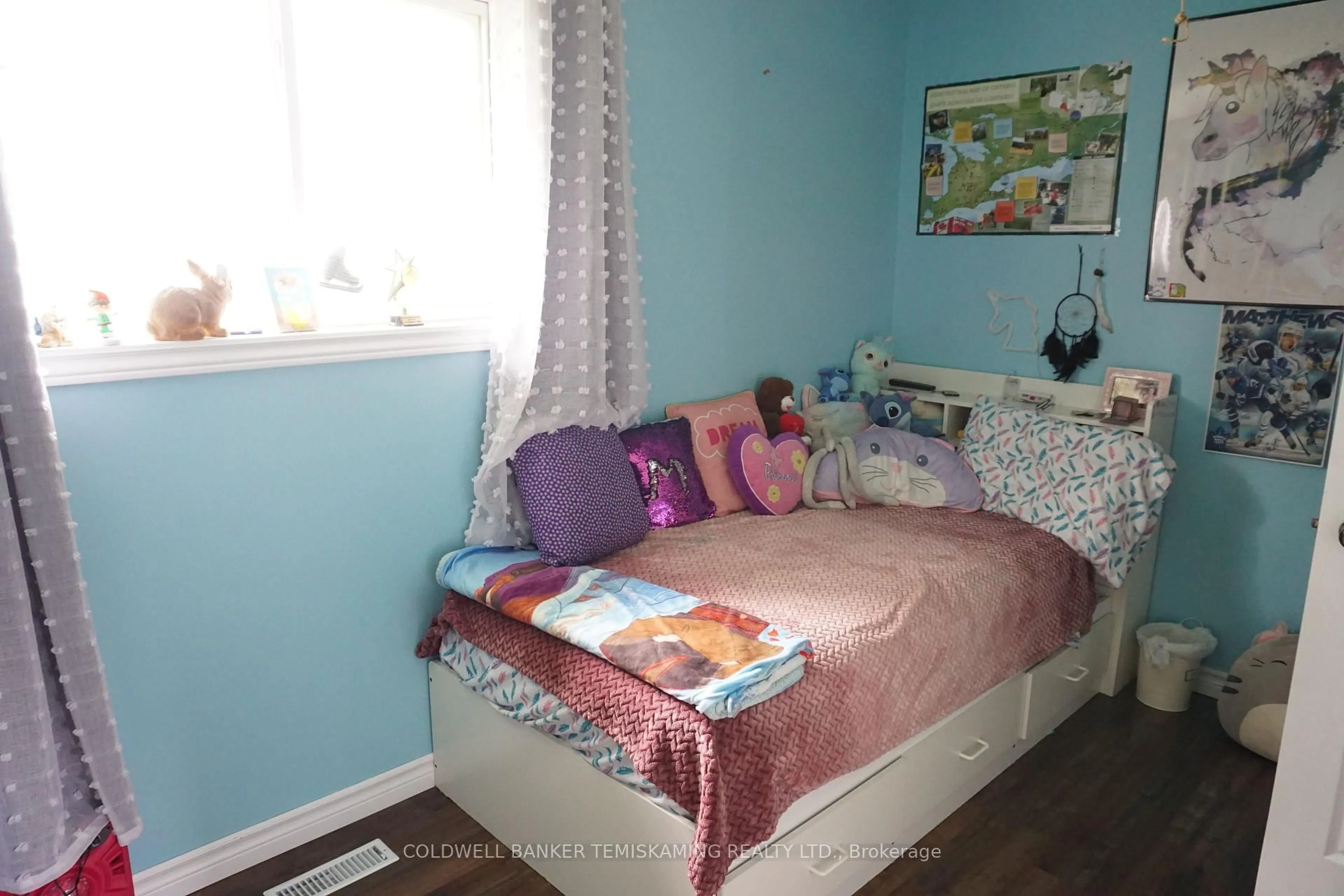 A pic of a room for 953727 569 Highway, Englehart Ontario P0J 1H0