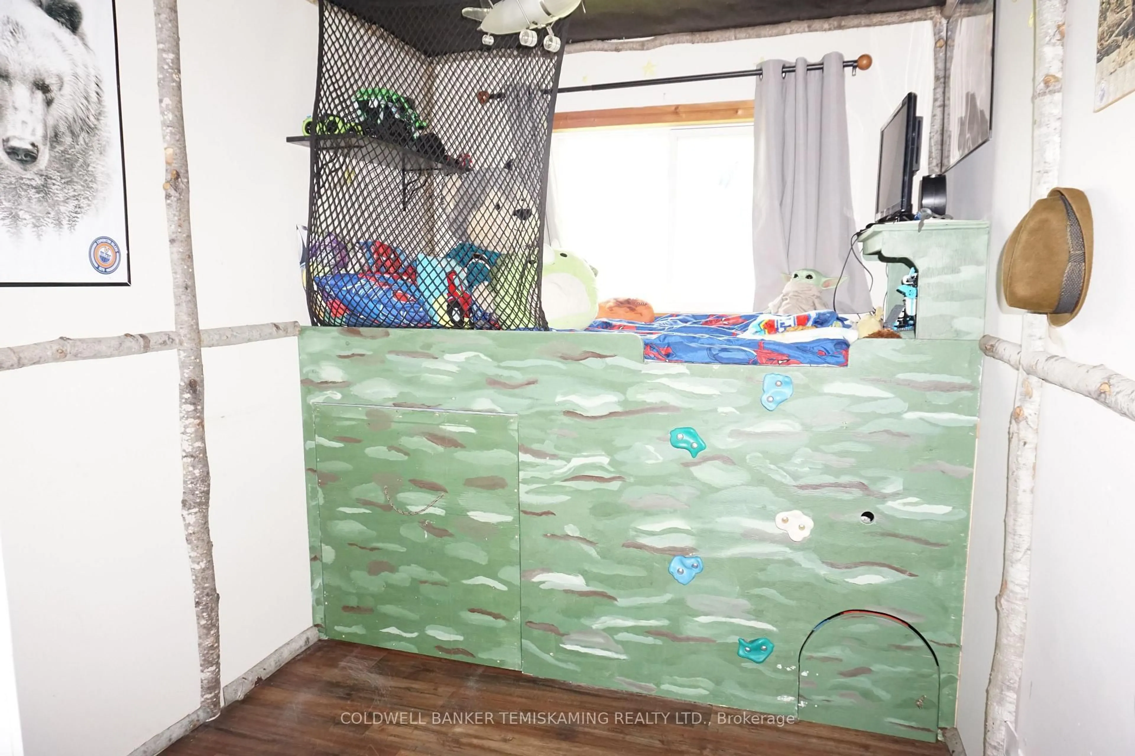 A pic of a room for 953727 569 Highway, Englehart Ontario P0J 1H0