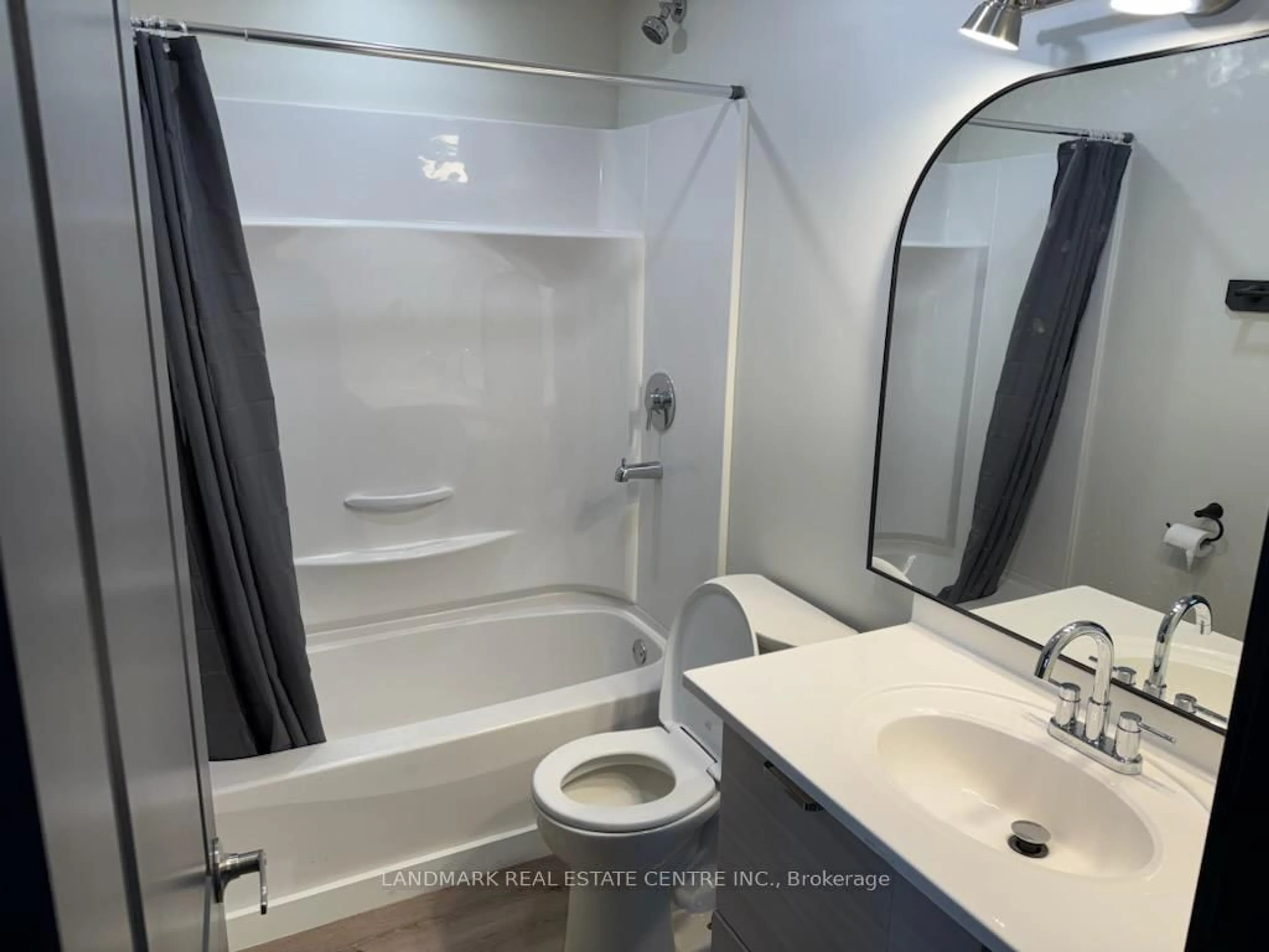 Standard bathroom, unknown for 455 Fourth Ave, Black River-Matheson Ontario P0K 1N0