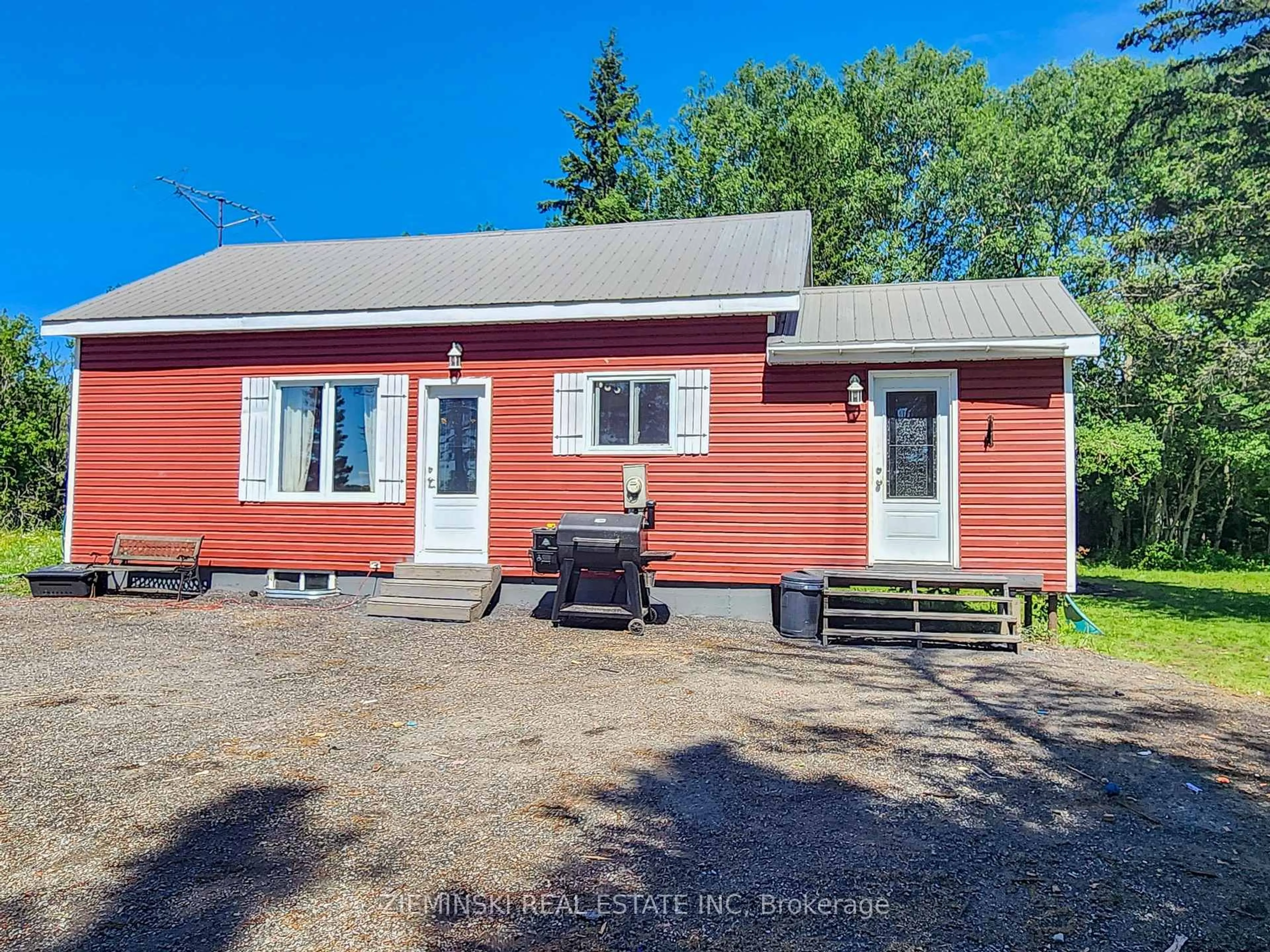 A pic from outside/outdoor area/front of a property/back of a property/a pic from drone, street for 1372 HIGHWAY 11, Black River-Matheson Ontario P0K 1N0