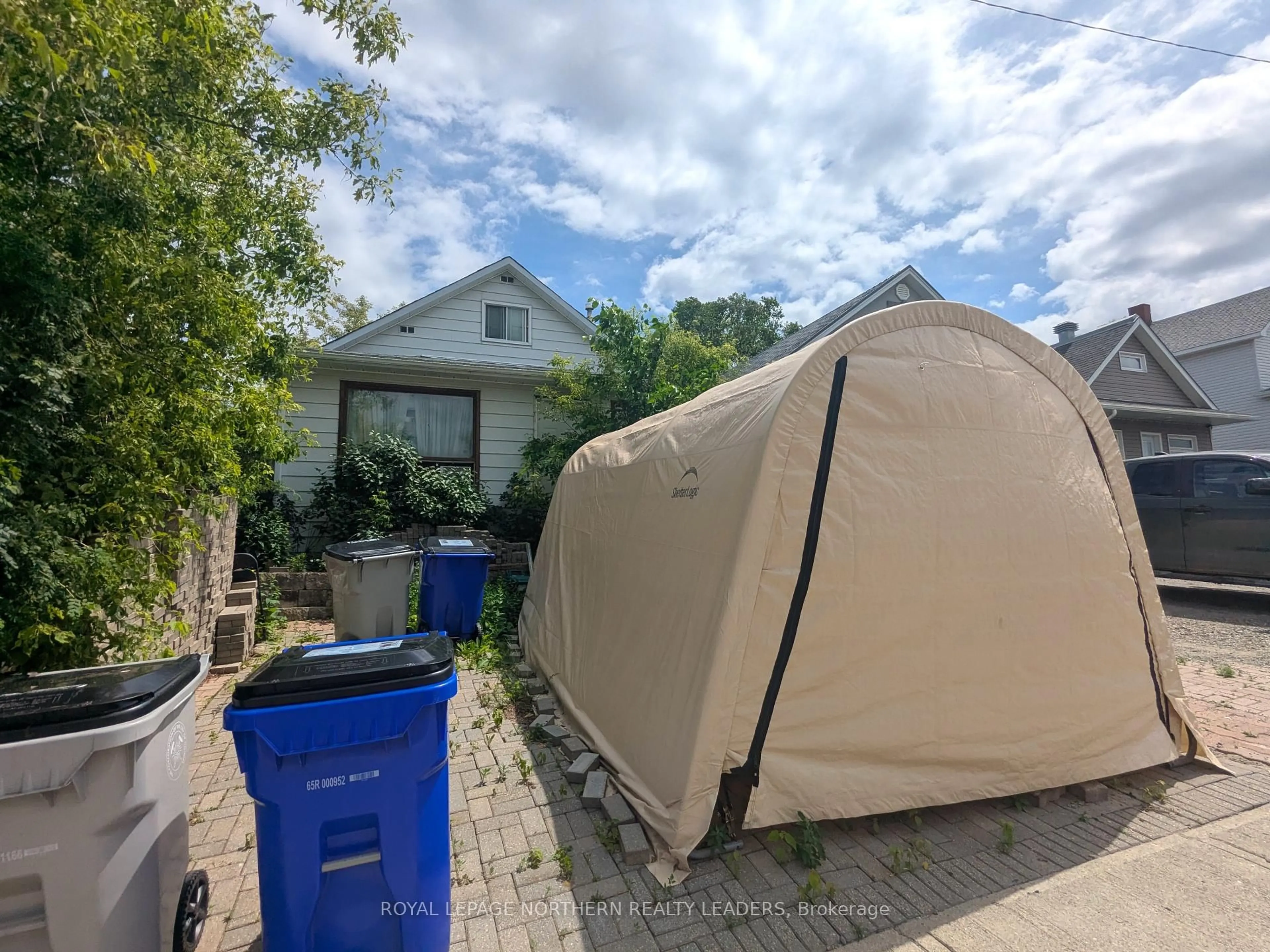 Shed for 236 Tamarack St, Timmins Ontario P4N 6R1