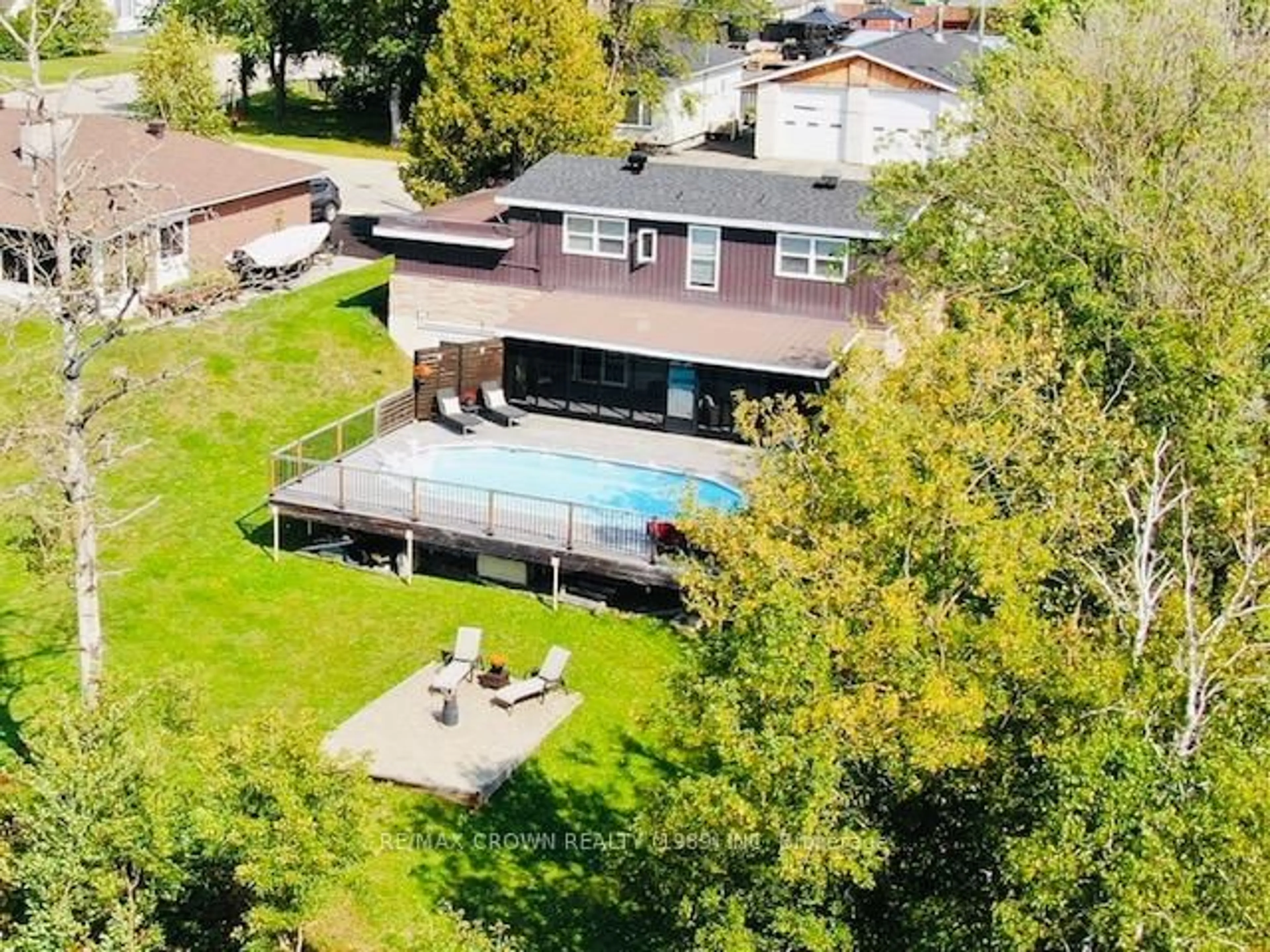 A pic from outside/outdoor area/front of a property/back of a property/a pic from drone, water/lake/river/ocean view for 17 A Park Cres, Kapuskasing Ontario P5N 1M6
