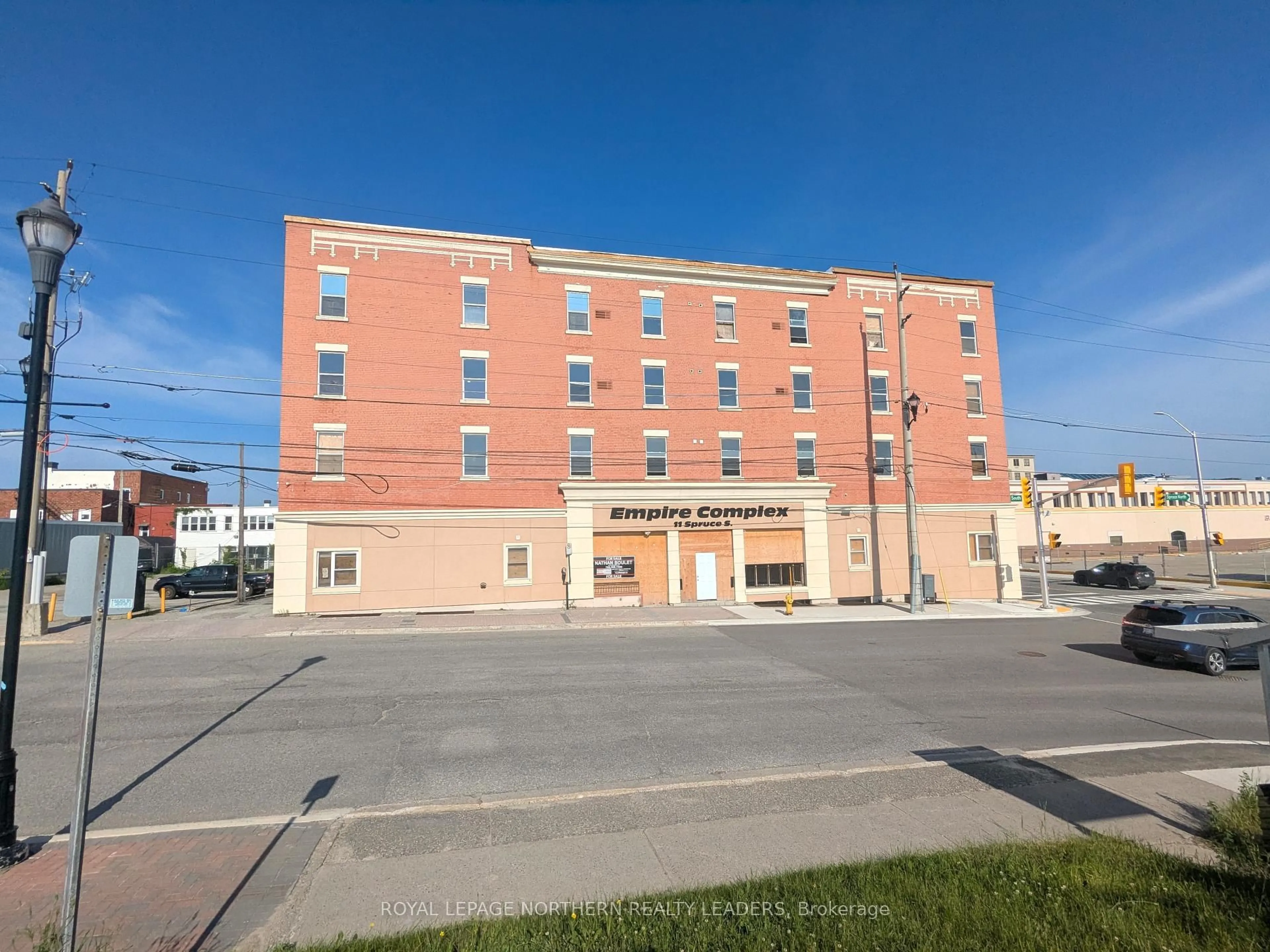 Unknown for 11 Spruce St, Timmins Ontario P4N 2M4