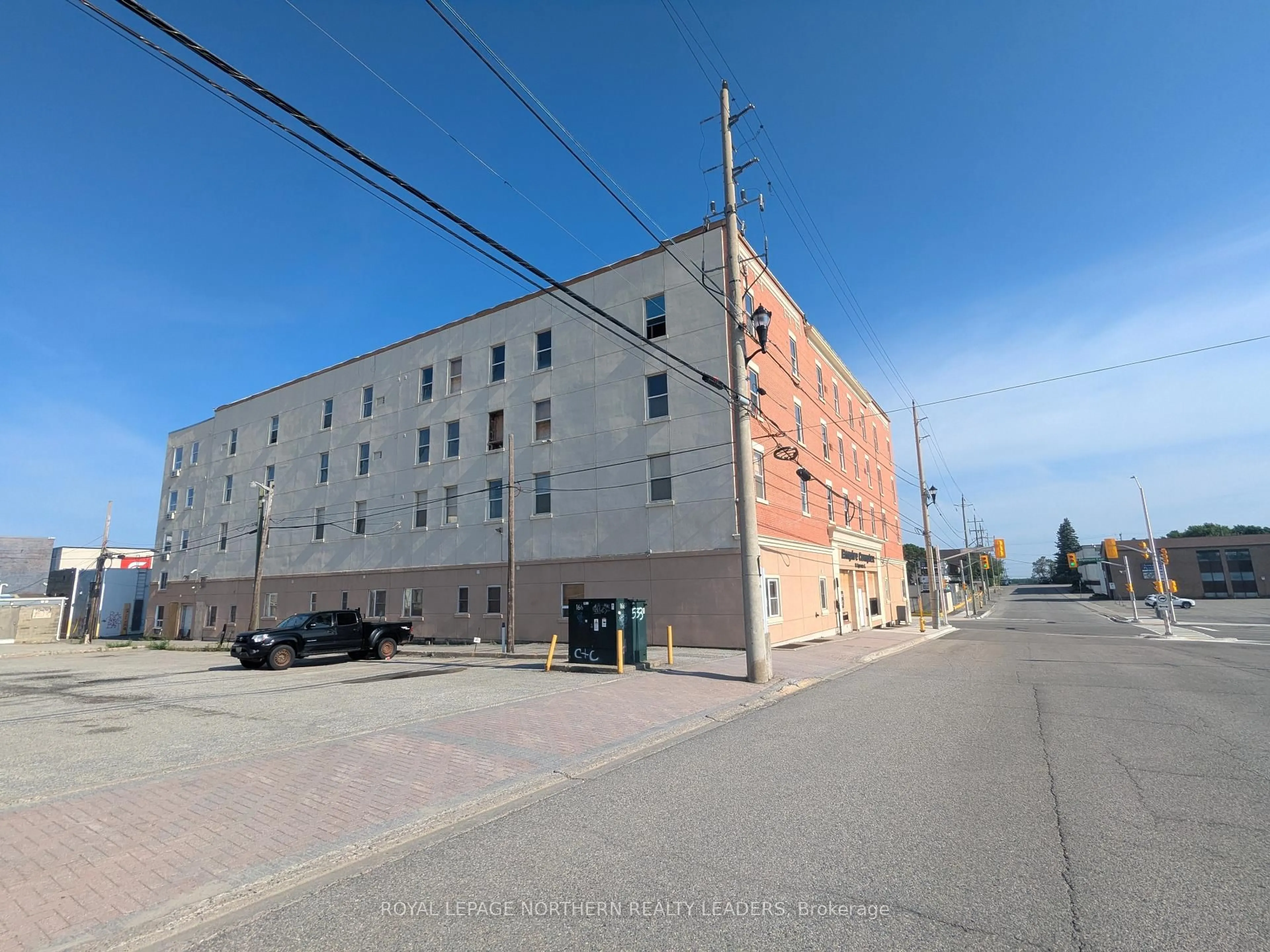 Unknown for 11 Spruce St, Timmins Ontario P4N 2M4