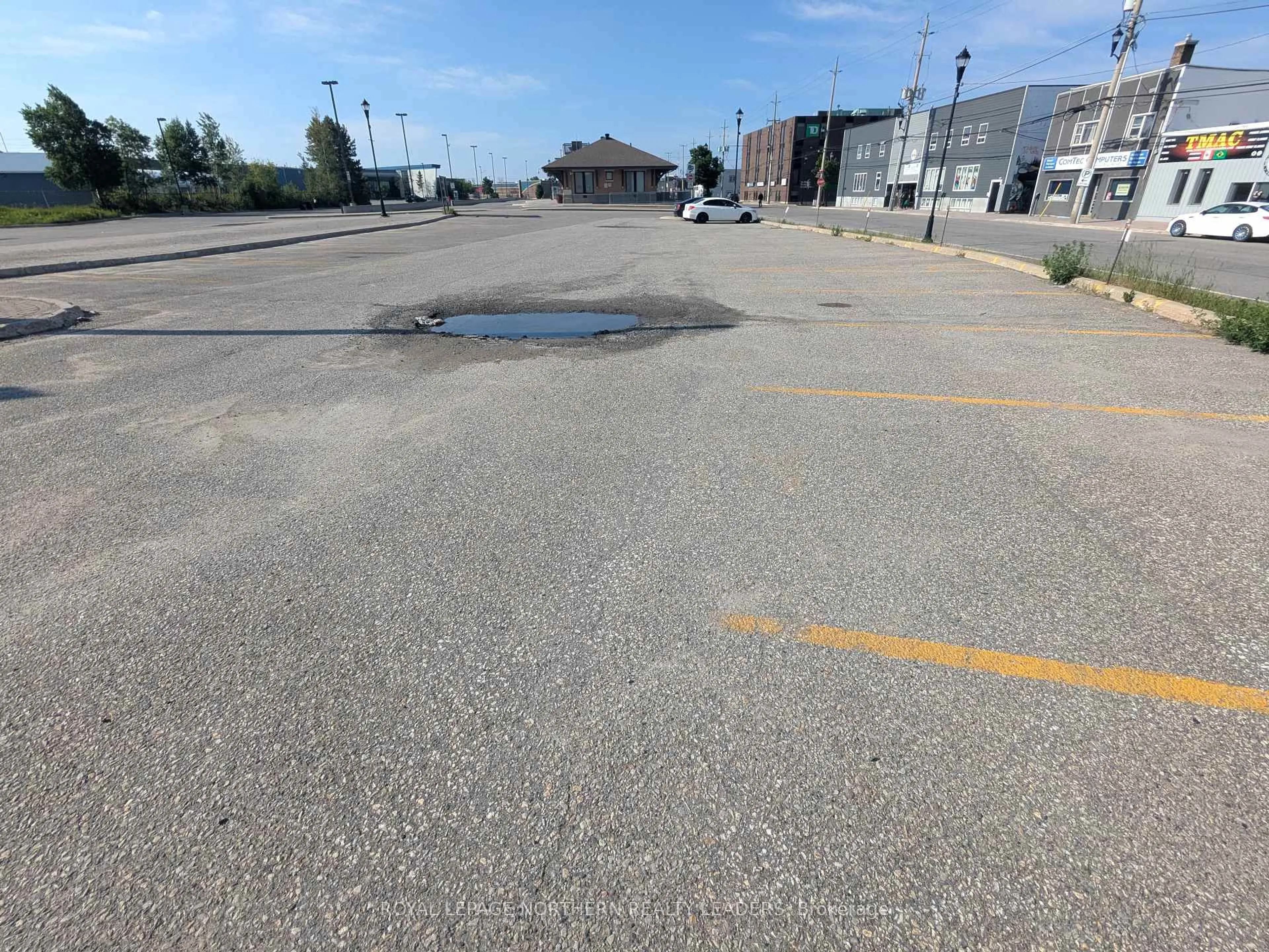 Parking for 11 Spruce St, Timmins Ontario P4N 2M4