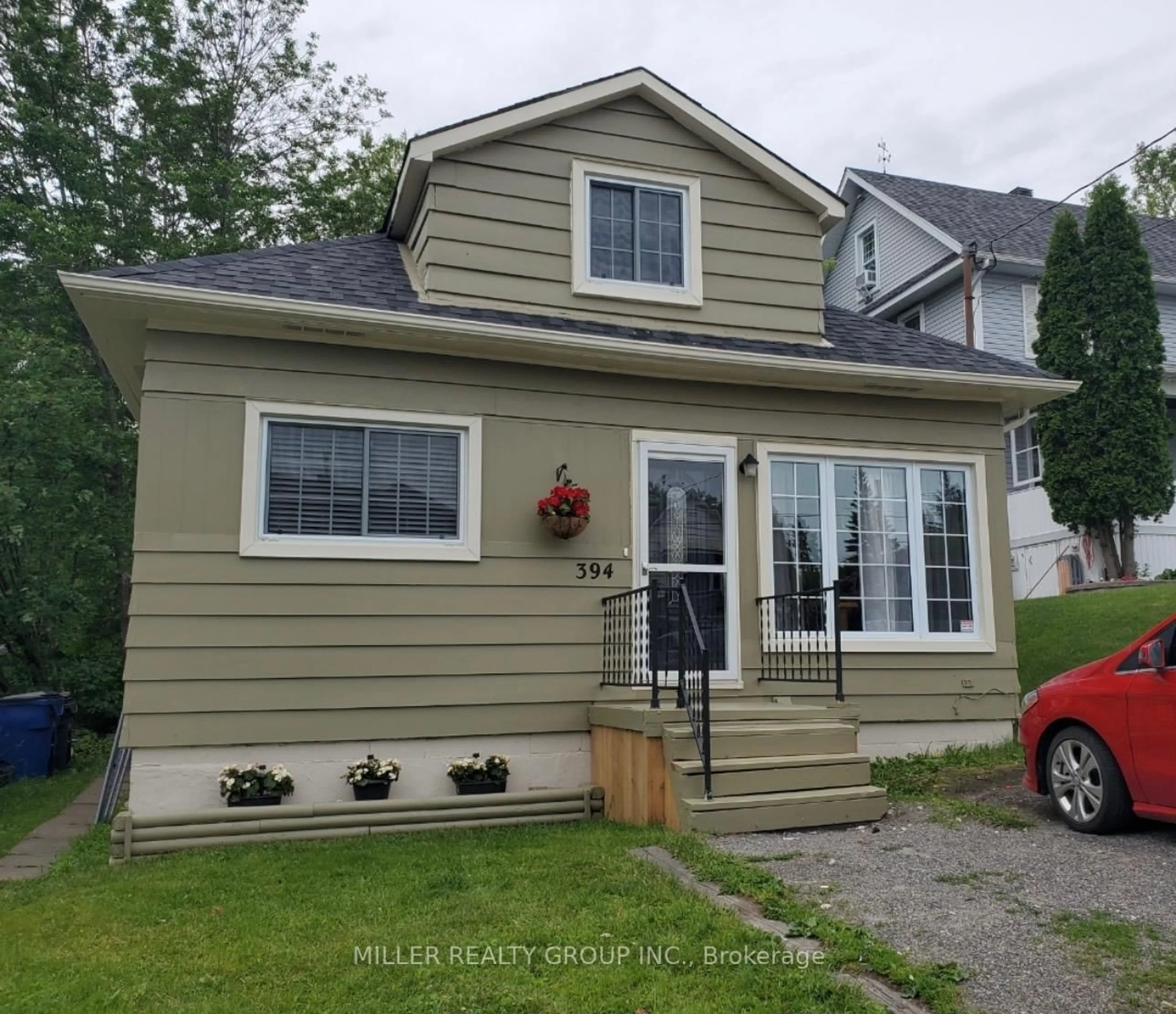 Home with vinyl exterior material, street for 394 Probyn St, Temiskaming Shores Ontario P0J 1K0