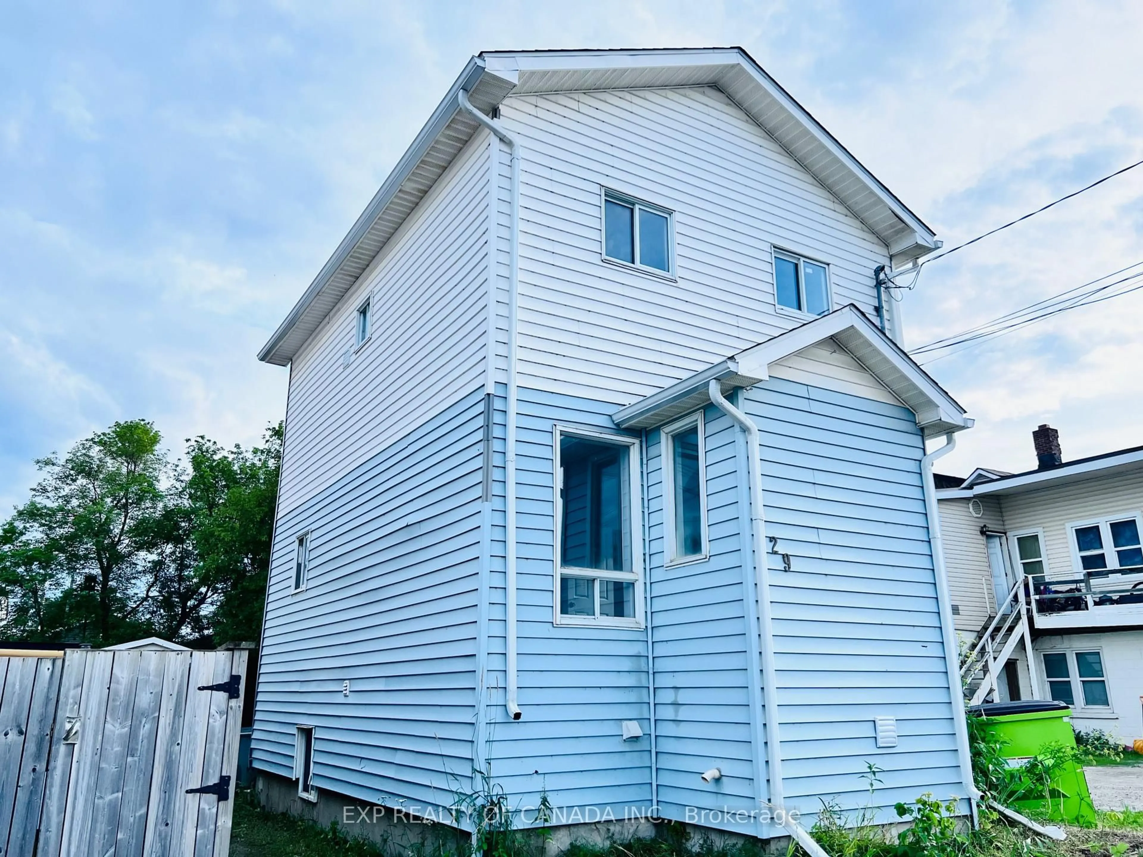 Home with vinyl exterior material, building for 129 Bruce Ave, Timmins Ontario P0N 1H0