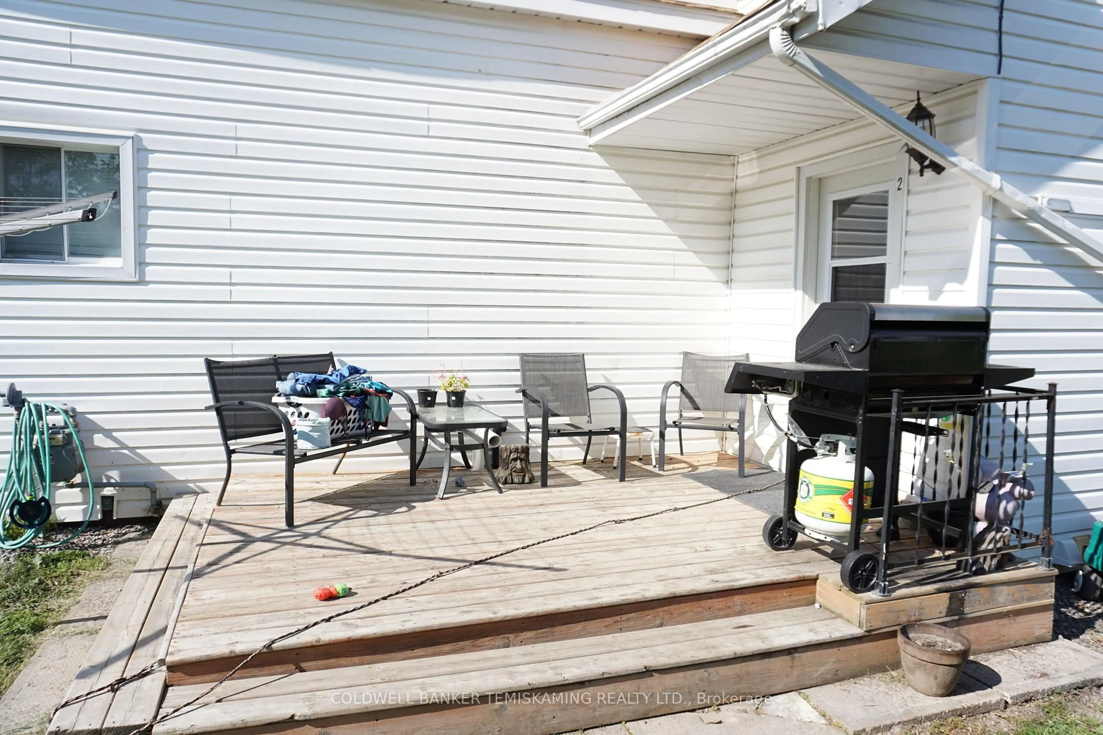 Patio, street for 293 MERIDIAN Ave, Temiskaming Shores Ontario P0J 1K0