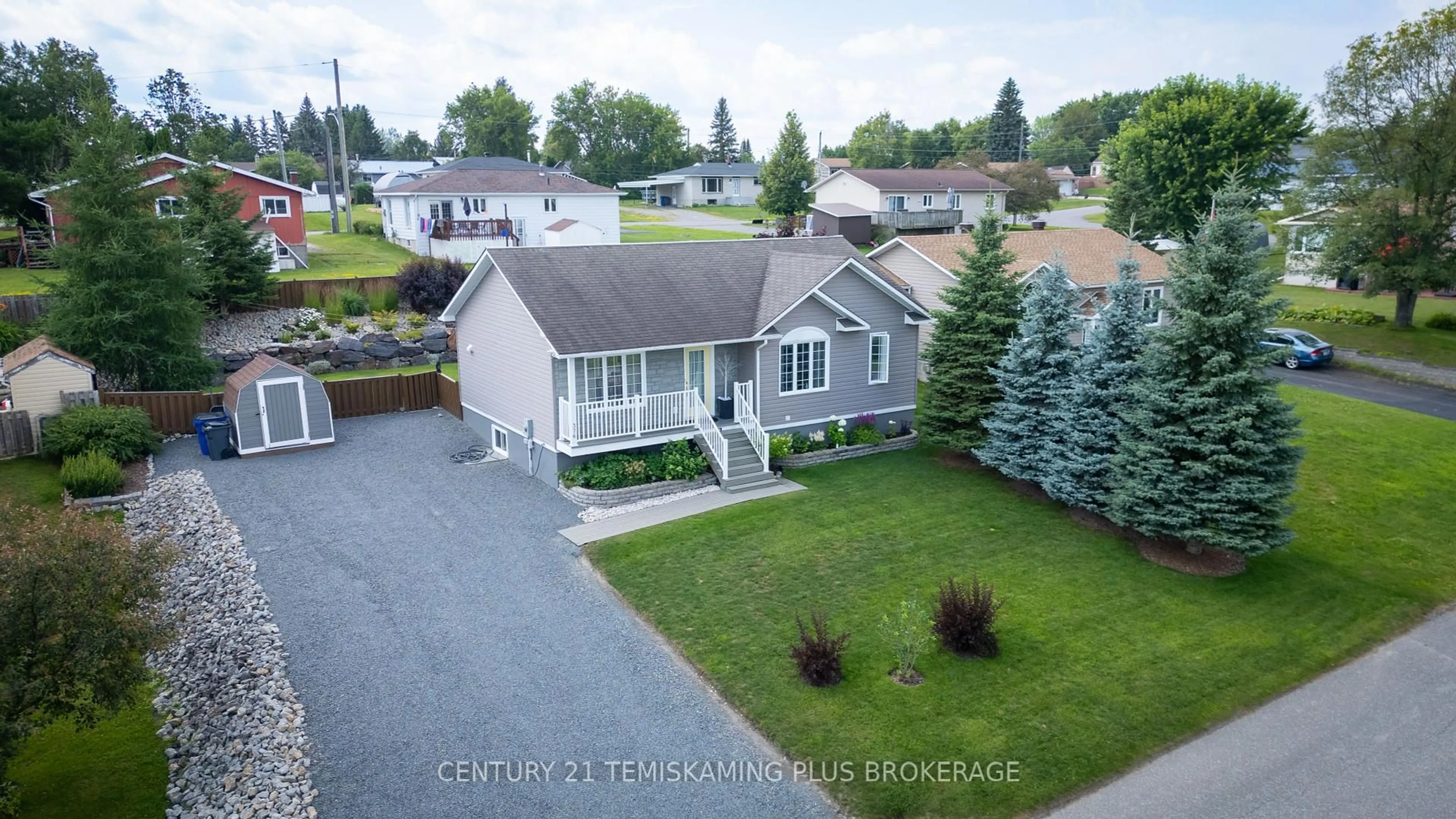 A pic from outside/outdoor area/front of a property/back of a property/a pic from drone, street for 376 Arnold Dr, Temiskaming Shores Ontario P0J 1K0
