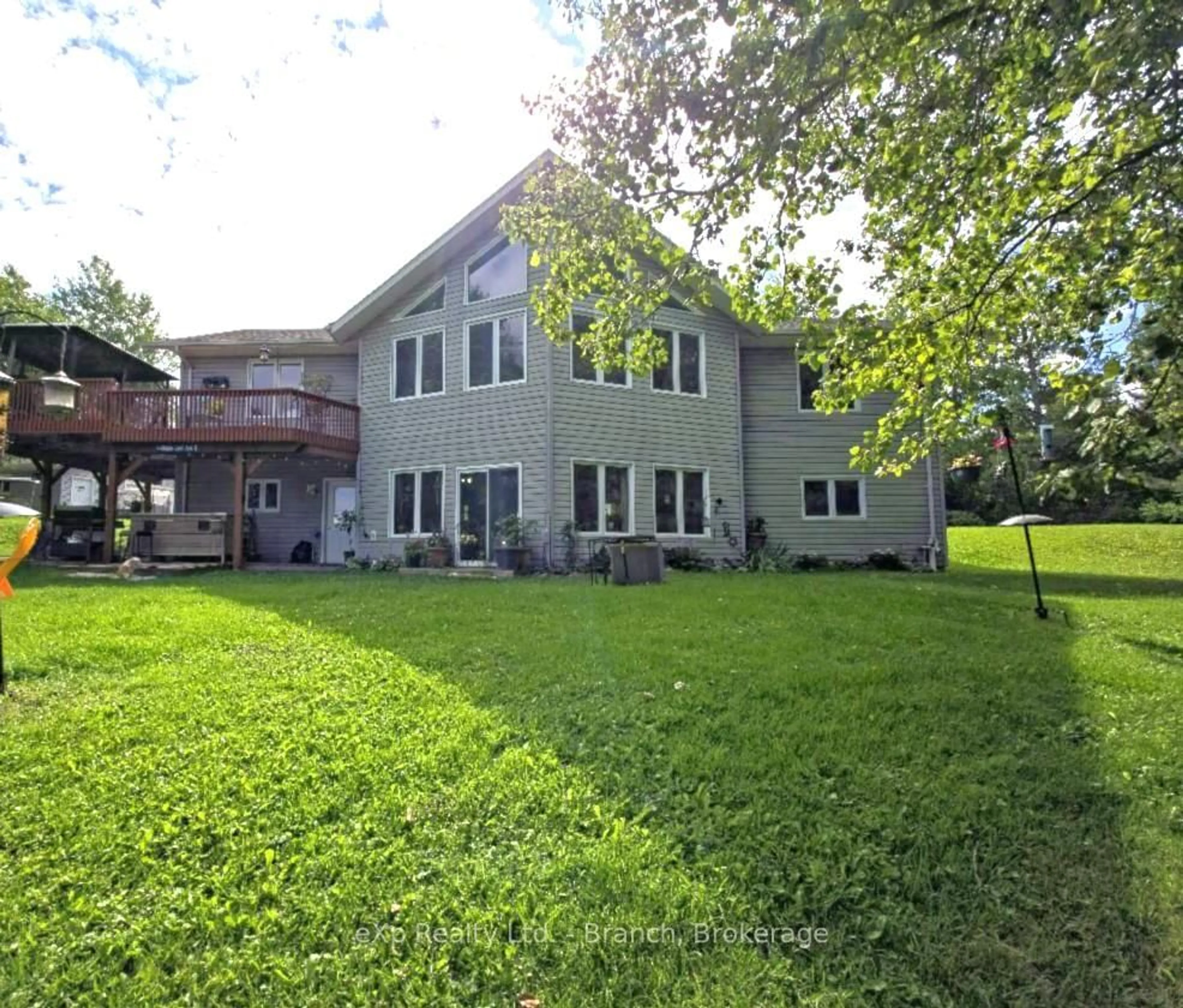 A pic from outside/outdoor area/front of a property/back of a property/a pic from drone, water/lake/river/ocean view for 20 Munroe Cres, Timiskaming Ontario P0M 1H0