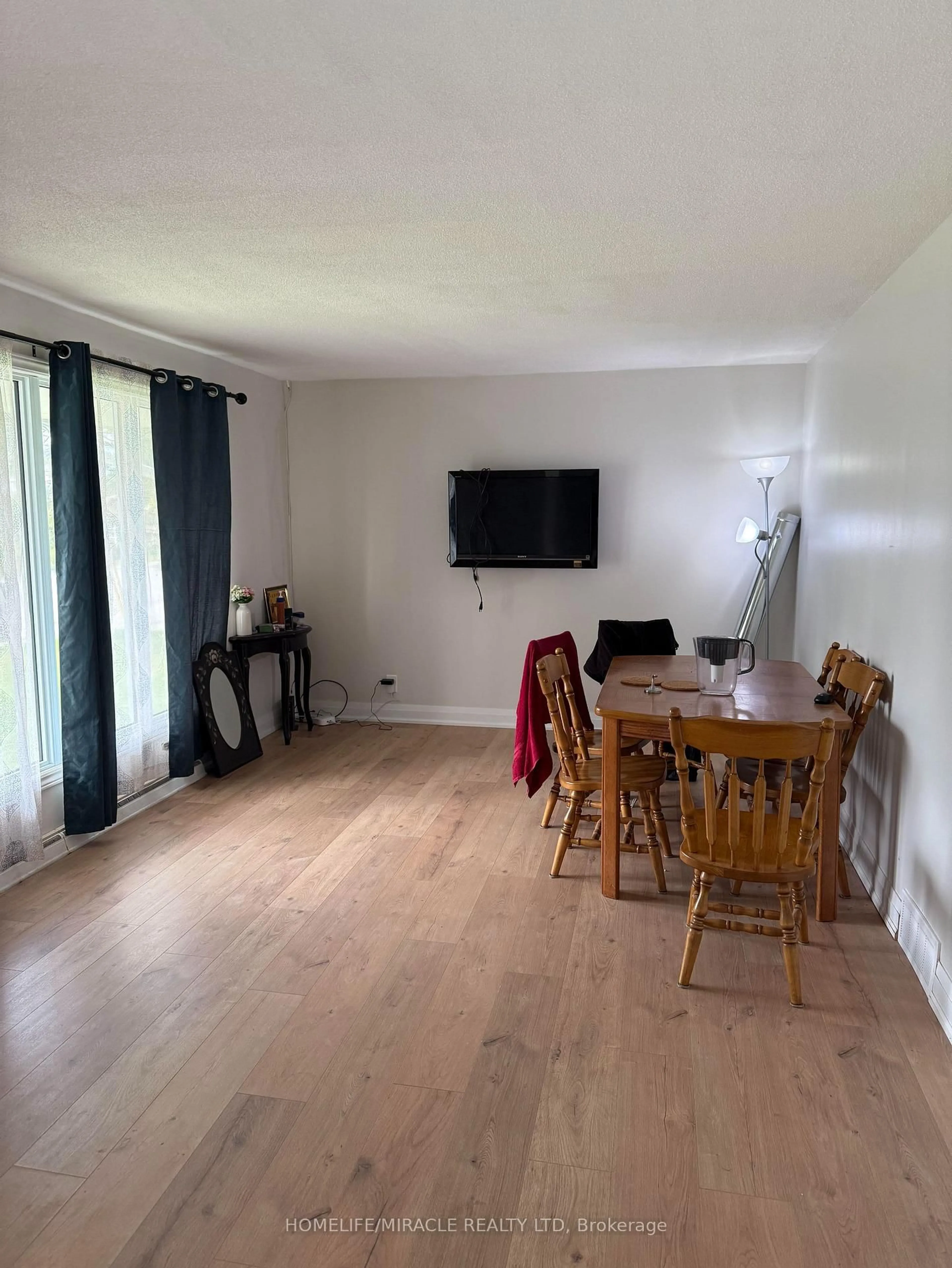 A pic of a room for 364 Brousseau Ave, Timmins Ontario P4N 5Z1