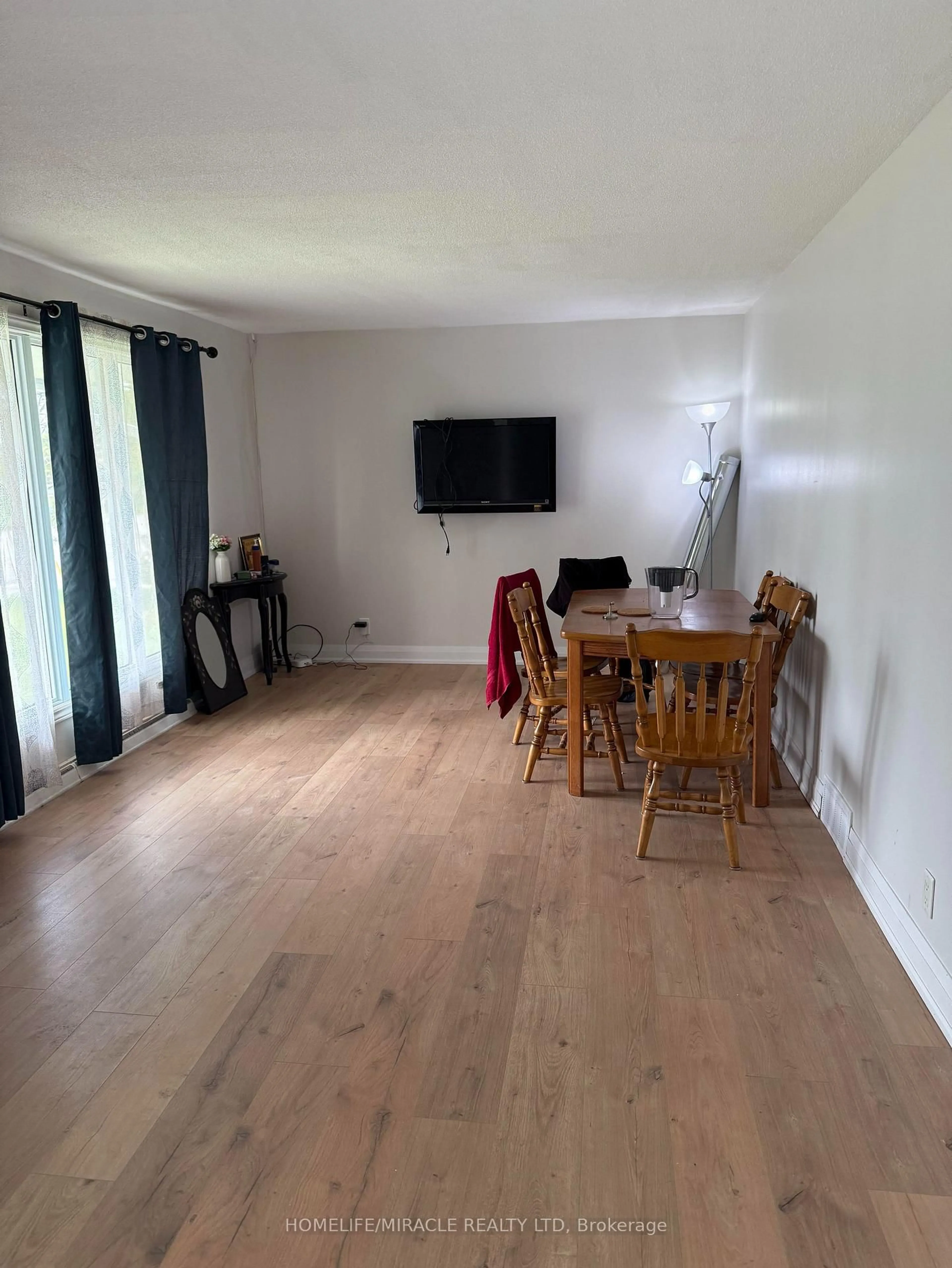 A pic of a room for 364 Brousseau Ave, Timmins Ontario P4N 5Z1
