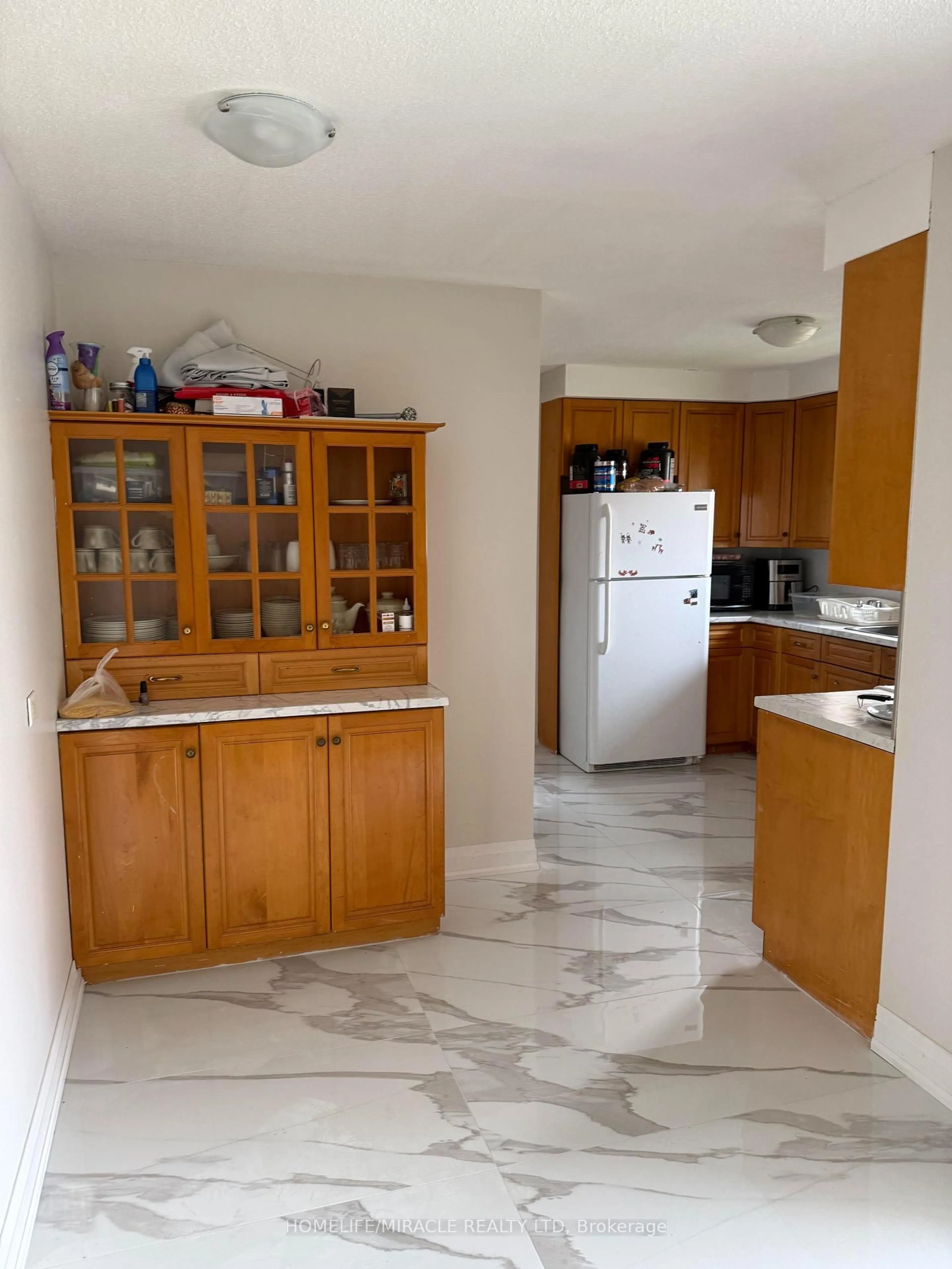Standard kitchen, unknown for 364 Brousseau Ave, Timmins Ontario P4N 5Z1