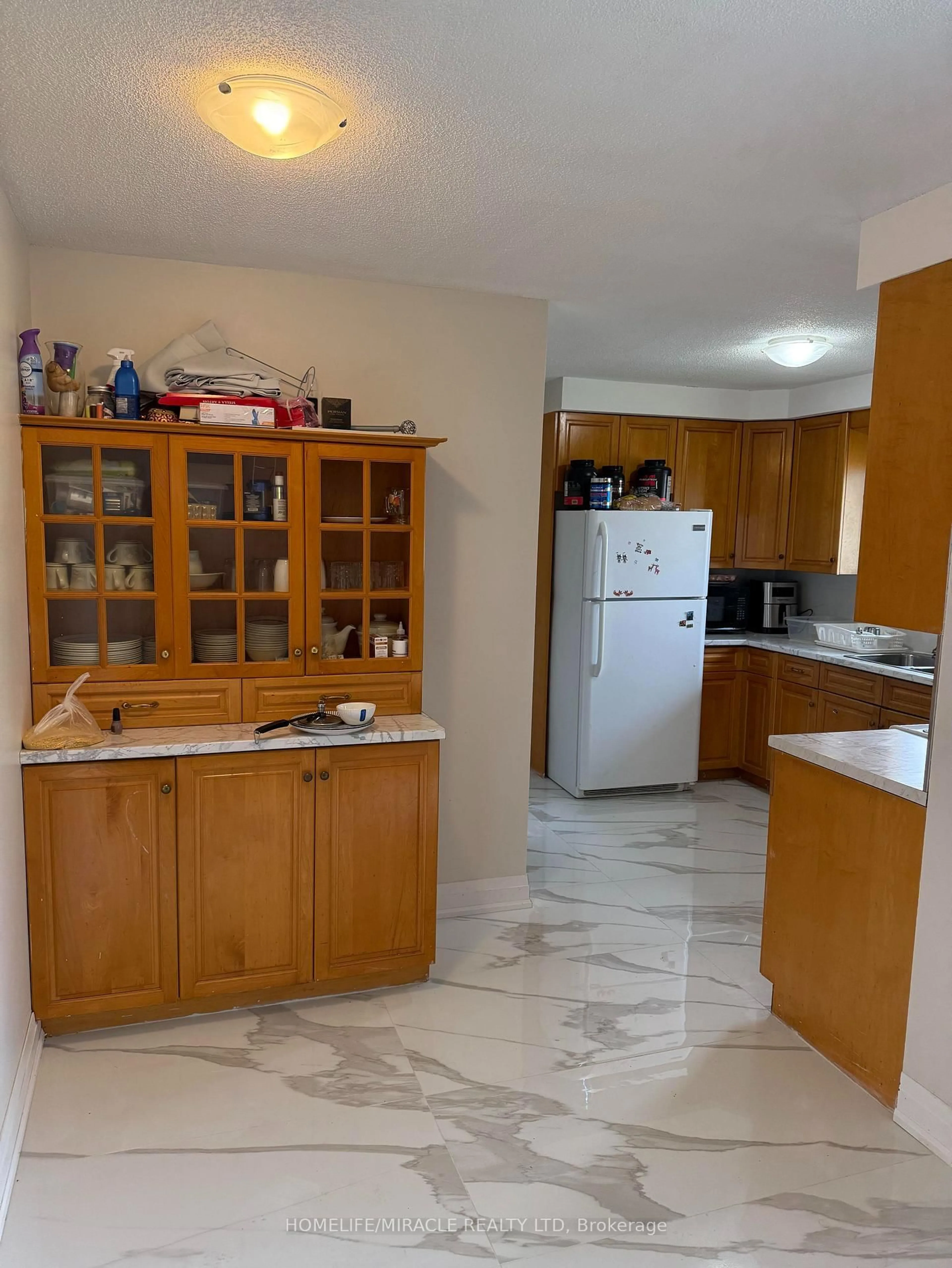 Standard kitchen, unknown for 364 Brousseau Ave, Timmins Ontario P4N 5Z1