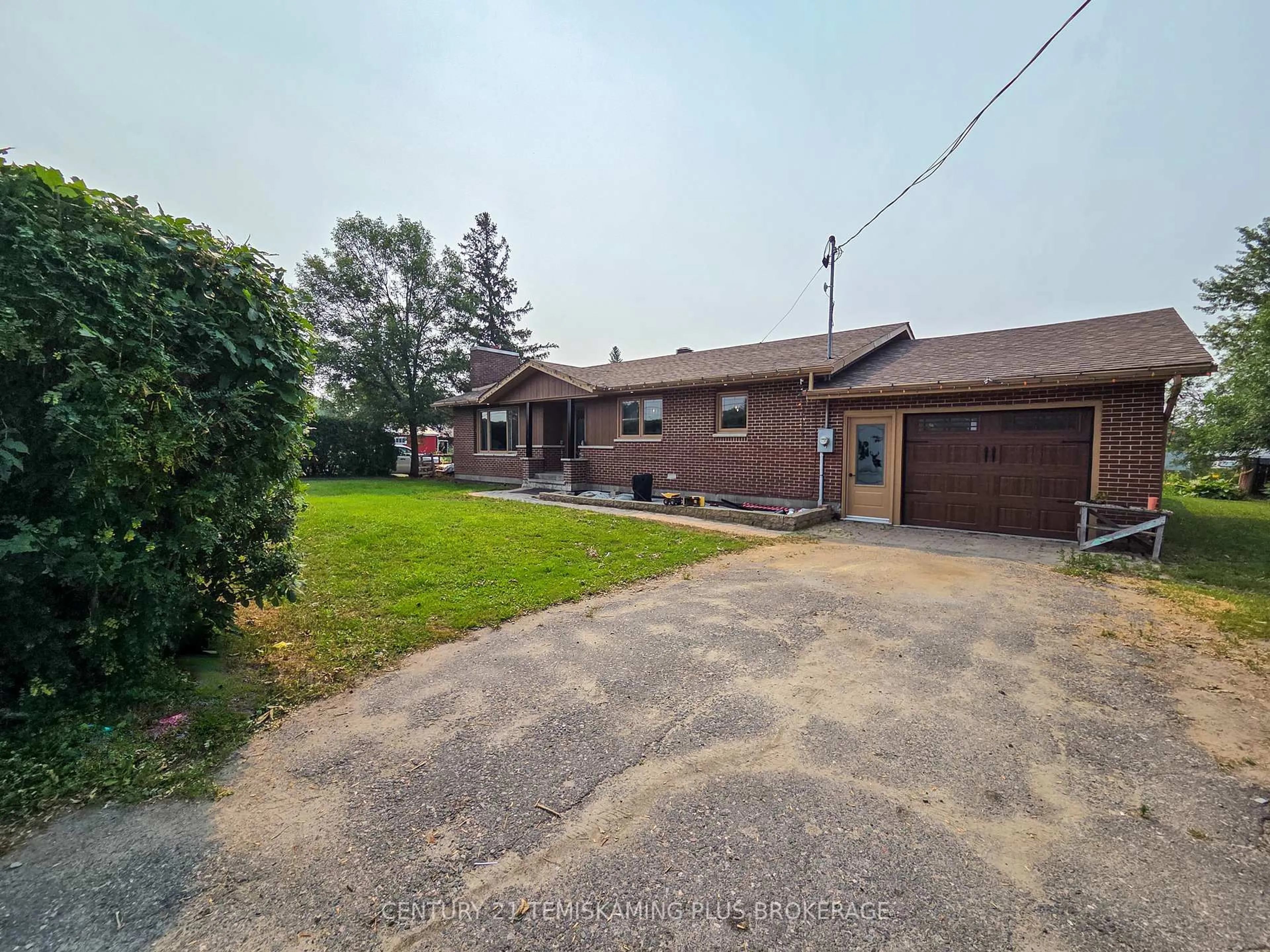 A pic from outside/outdoor area/front of a property/back of a property/a pic from drone, street for 18 Main St, Timiskaming Ontario P0J 1S0