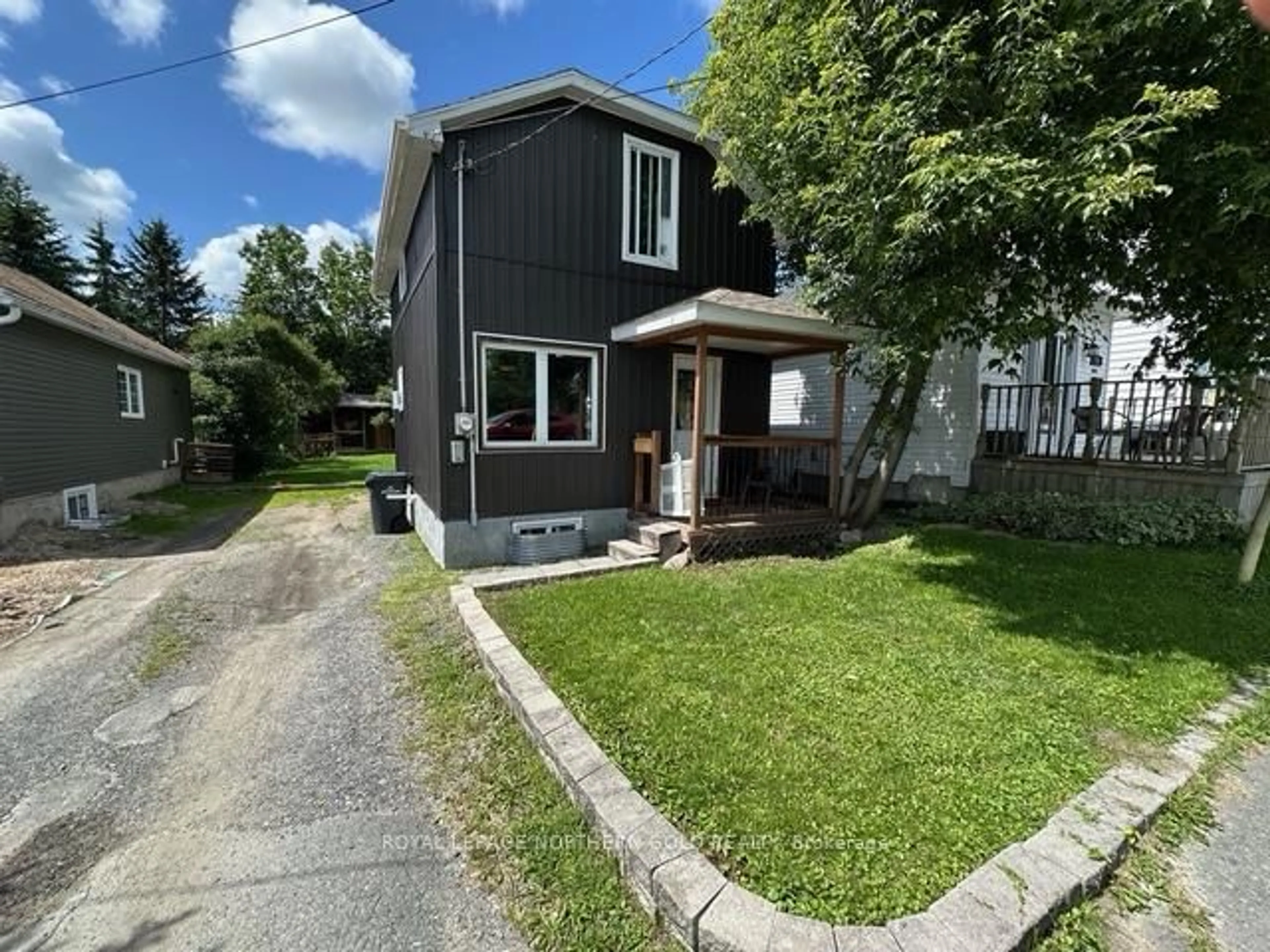 A pic from outside/outdoor area/front of a property/back of a property/a pic from drone, street for 41 Park St, Kirkland Lake Ontario P2N 3A6