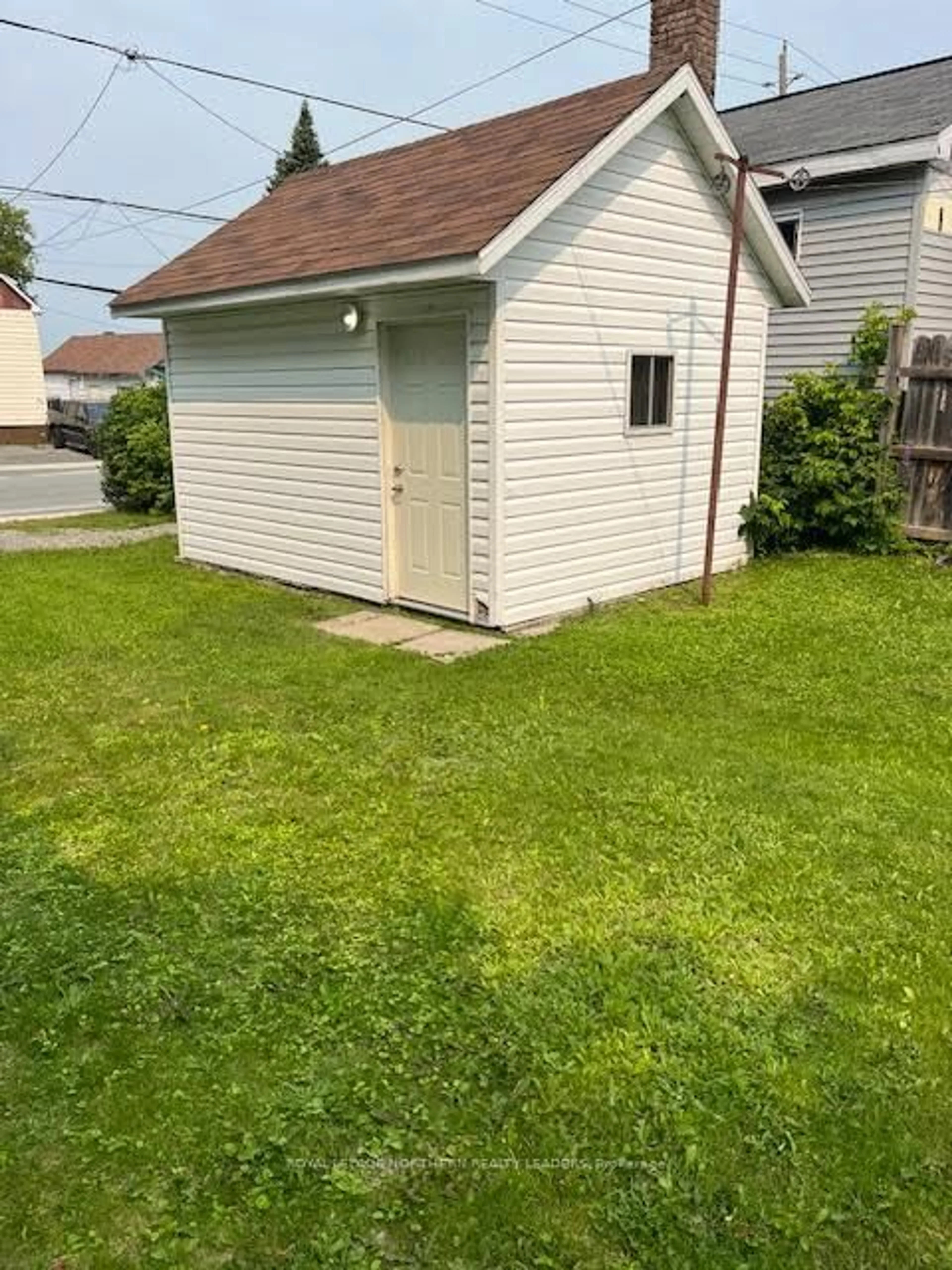 Shed for 280 Maple St, Timmins Ontario P4N 6C3