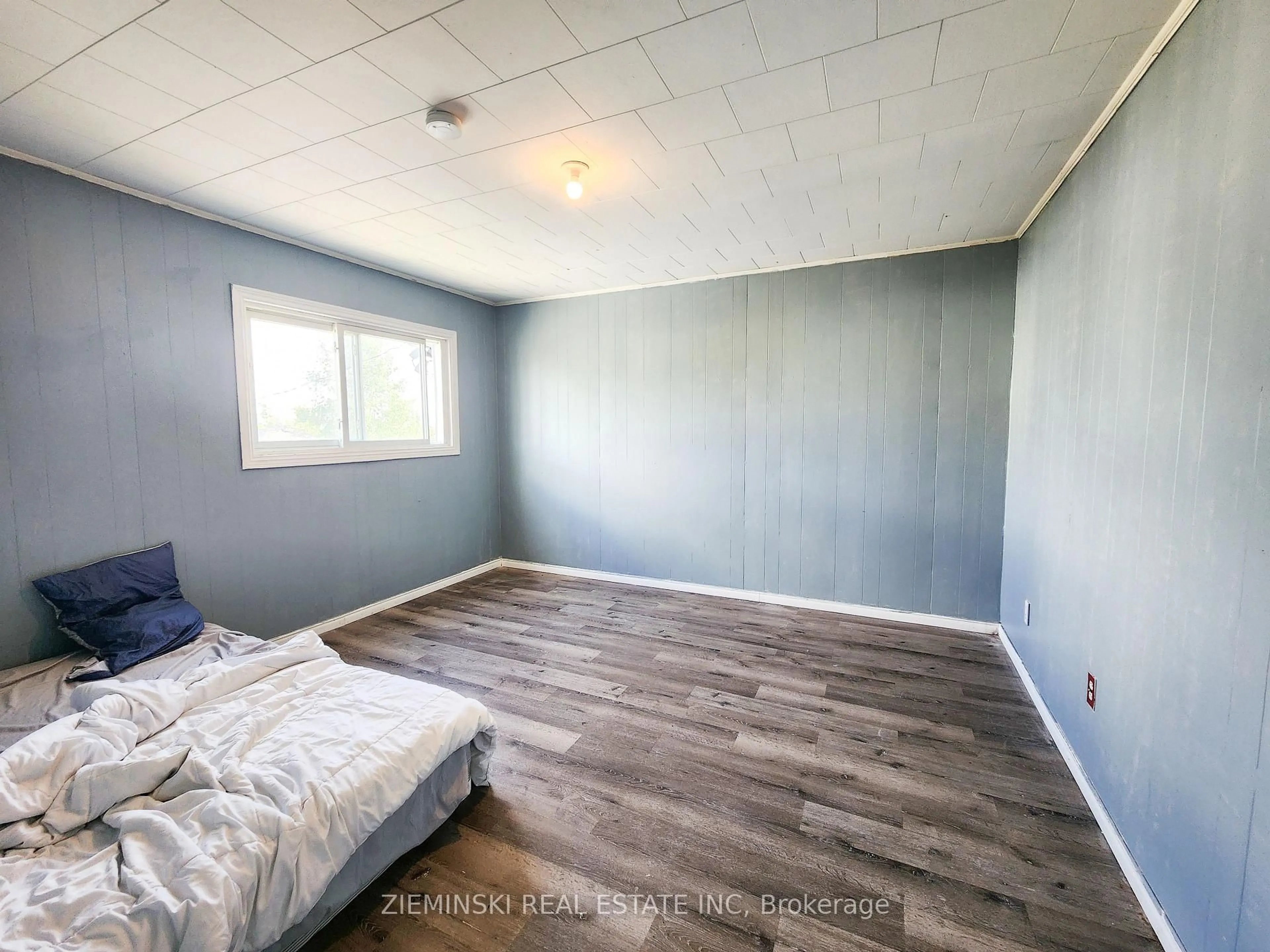 A pic of a room for 50 And 52 Tower St, Kirkland Lake Ontario P2N 1P2