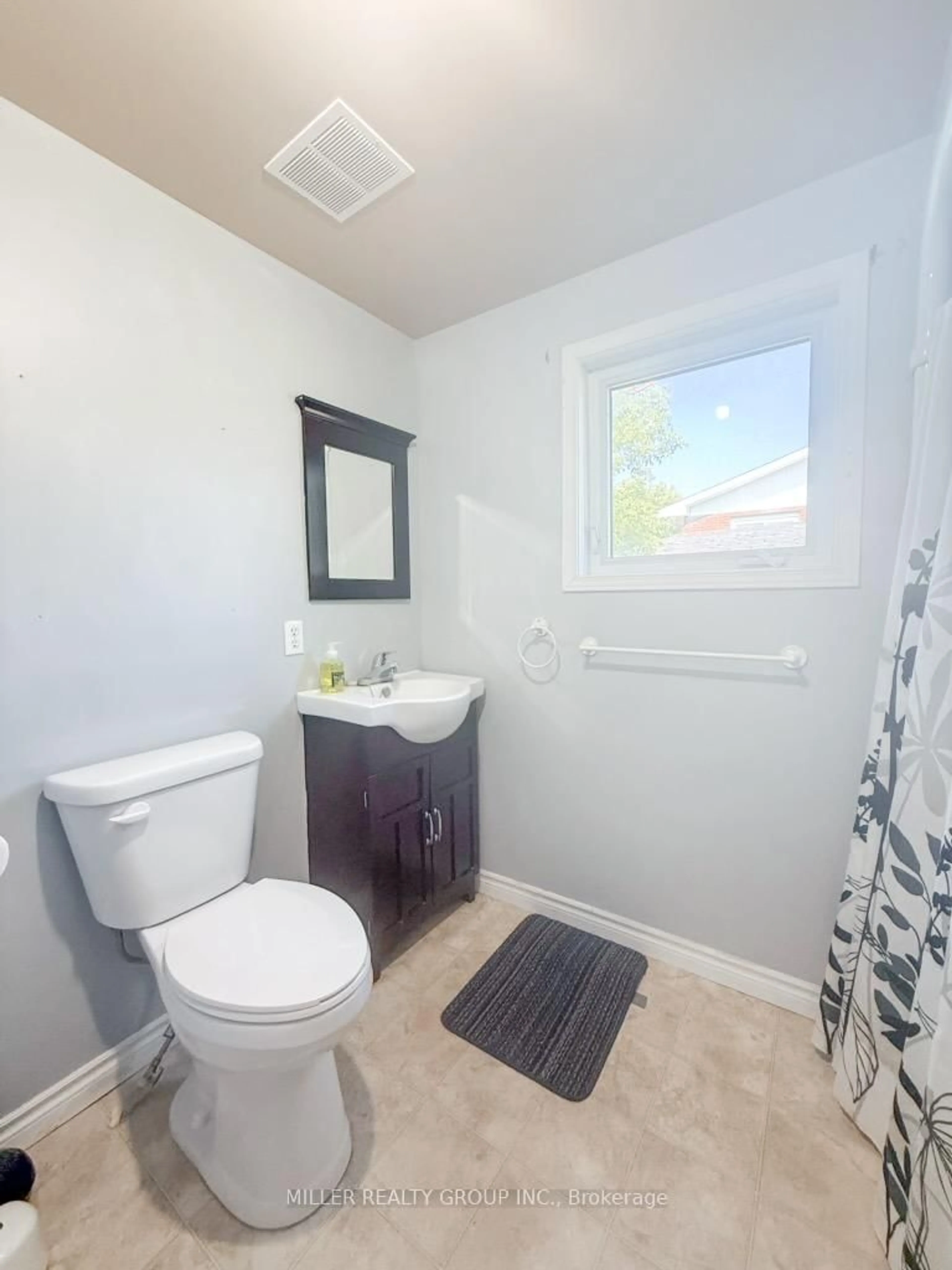 Standard bathroom, unknown for 13 Haliburton Ave, Temiskaming Shores Ontario P0J 1P0