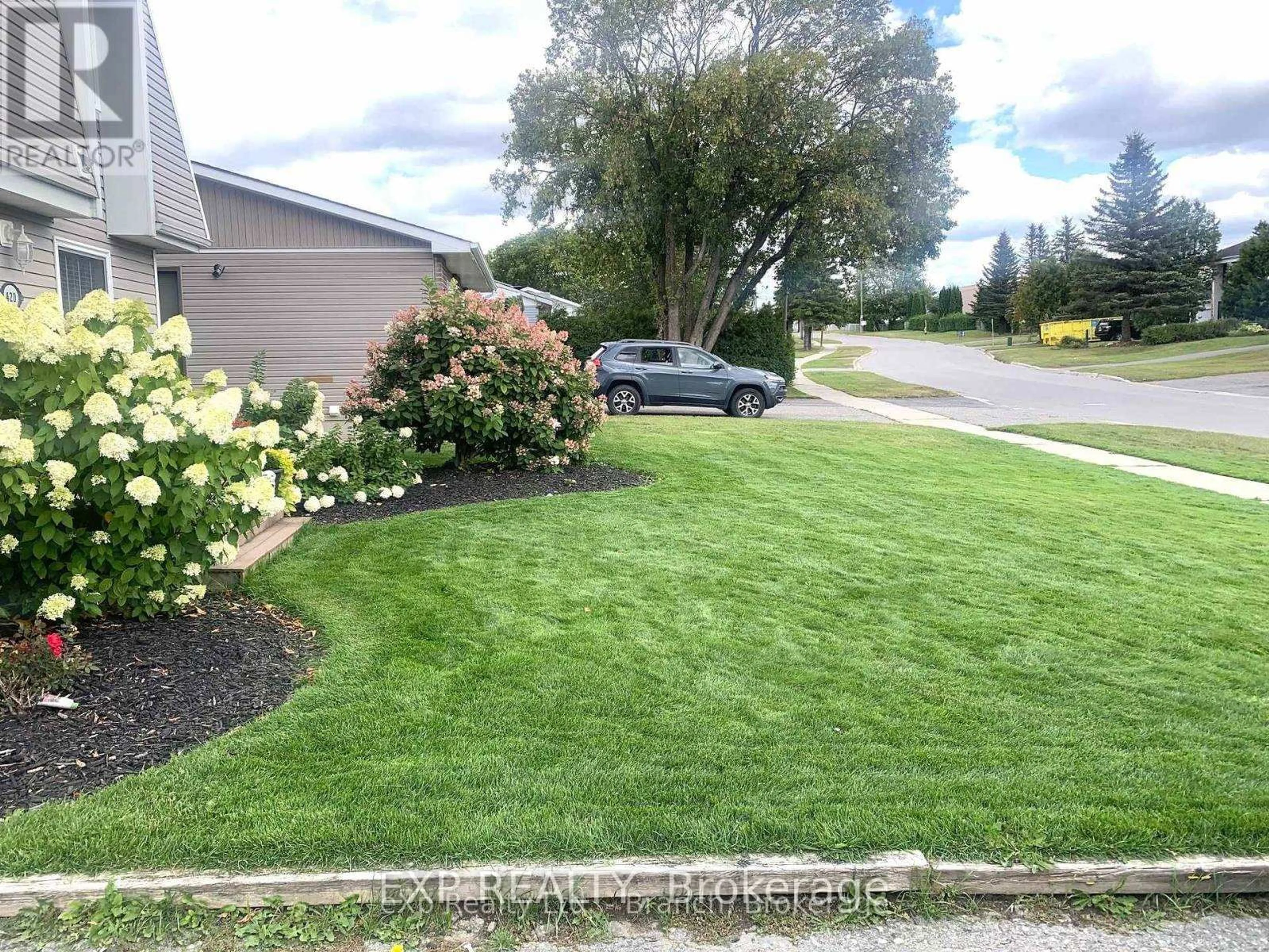 A pic from outside/outdoor area/front of a property/back of a property/a pic from drone, street for 420 Westmount Blvd, Timmins Ontario P4N 4P4