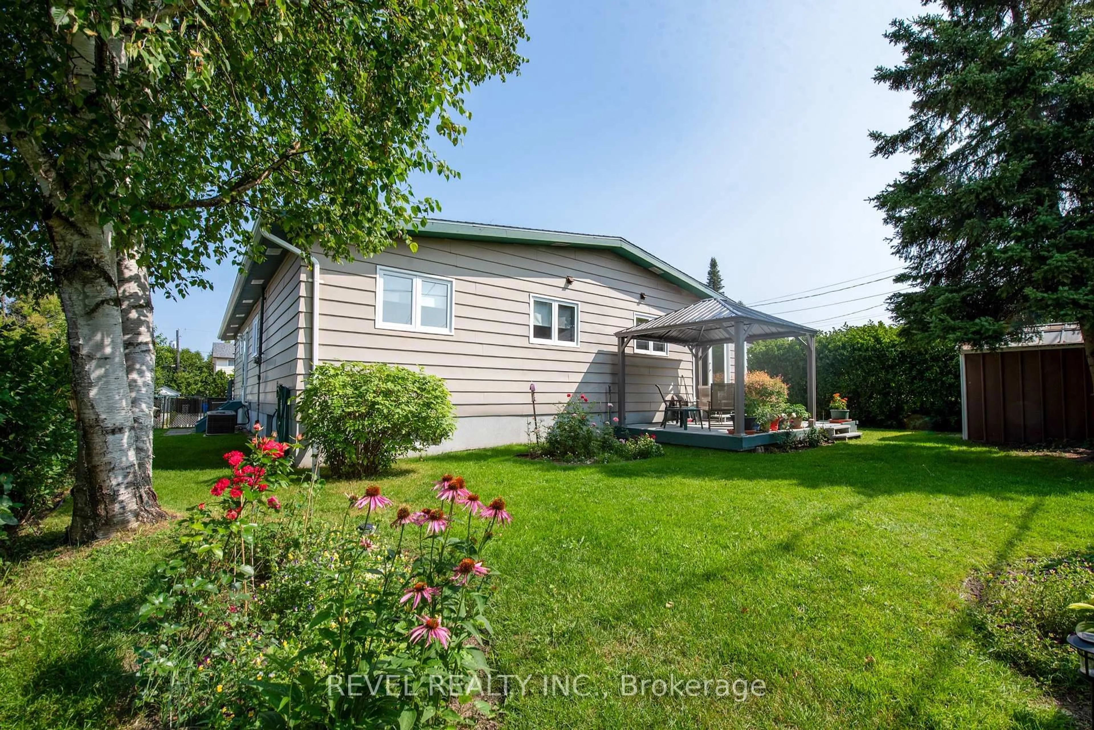 A pic from outside/outdoor area/front of a property/back of a property/a pic from drone, unknown for 395 Louise Ave, Timmins Ontario P4N 4P6