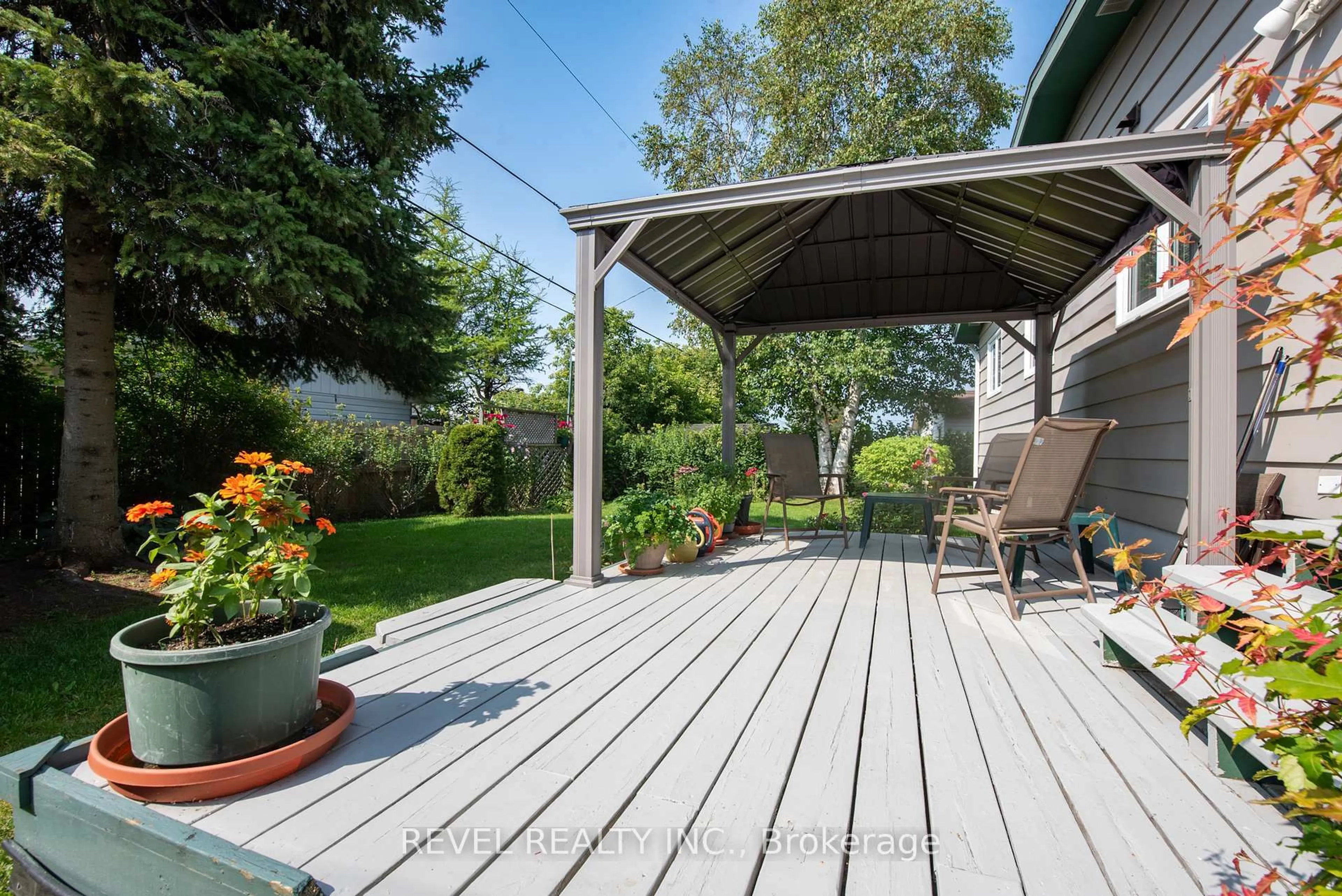 Patio, street for 395 Louise Ave, Timmins Ontario P4N 4P6