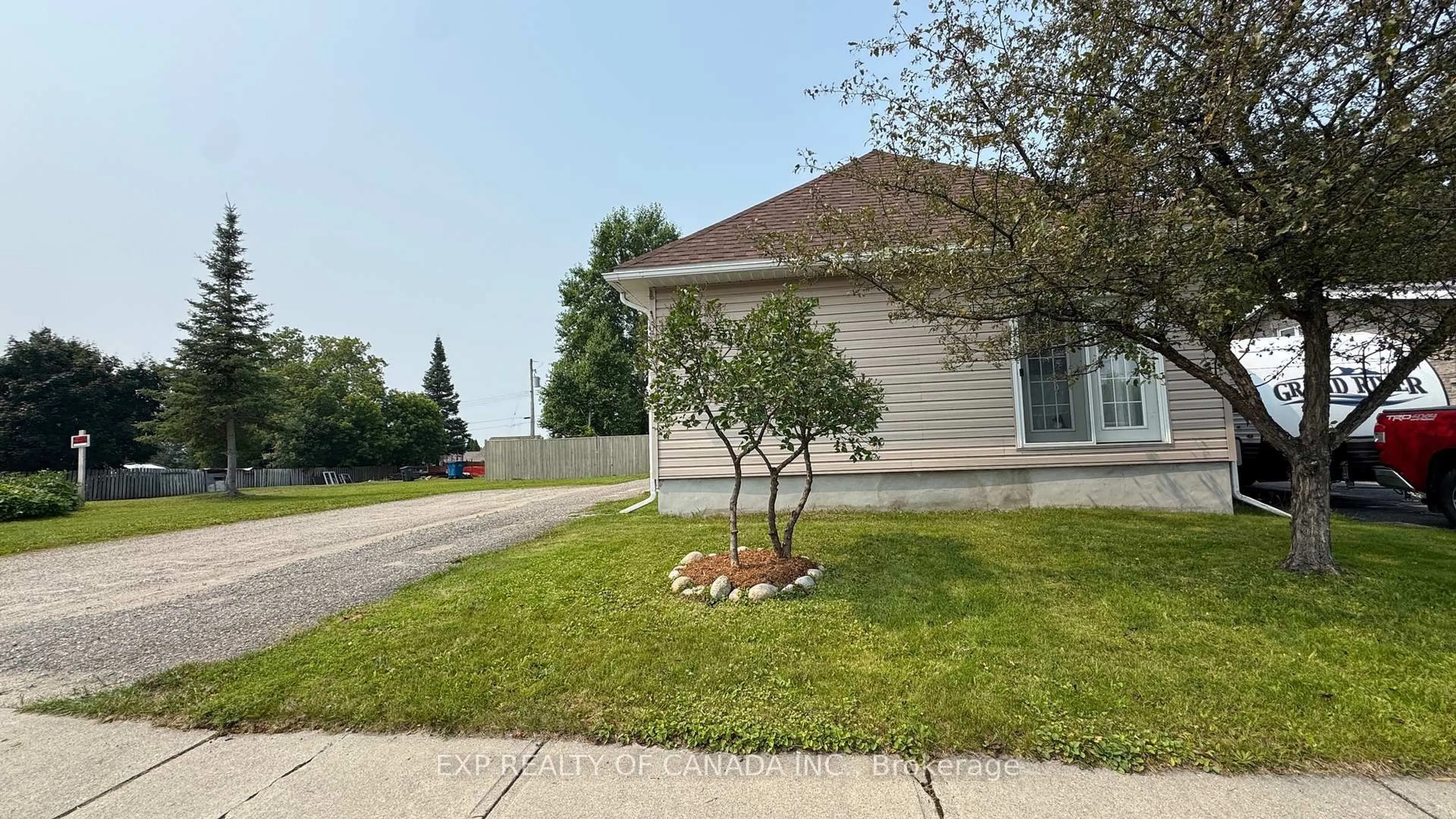 A pic from outside/outdoor area/front of a property/back of a property/a pic from drone, street for 277 Twelfth Ave, Cochrane Ontario P0L 1C0