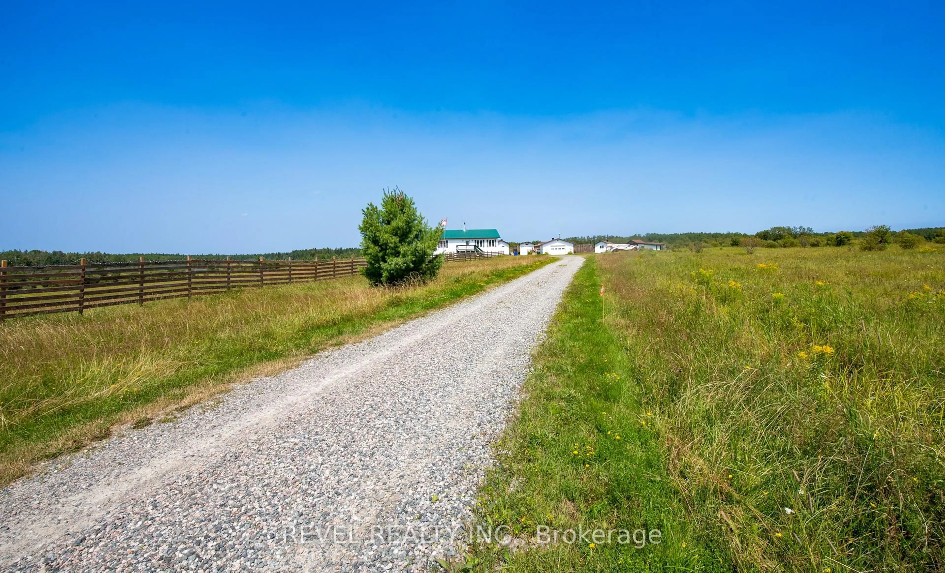 A pic from outside/outdoor area/front of a property/back of a property/a pic from drone, street for 3070 Frederick House Lake Rd, Timmins Ontario P0N 1A0