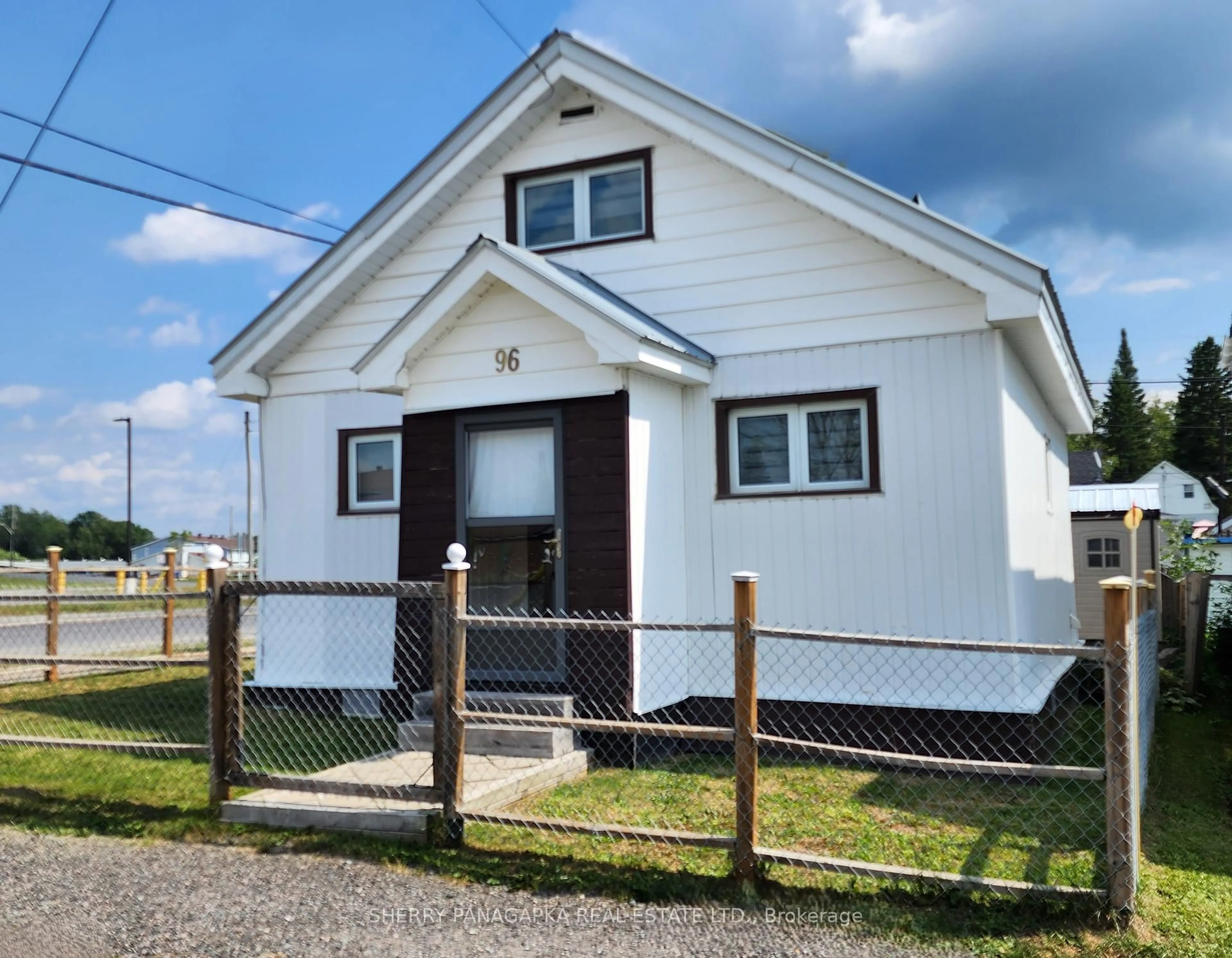 Home with vinyl exterior material, building for 96 Pollock St, Kirkland Lake Ontario P2N 1Y9