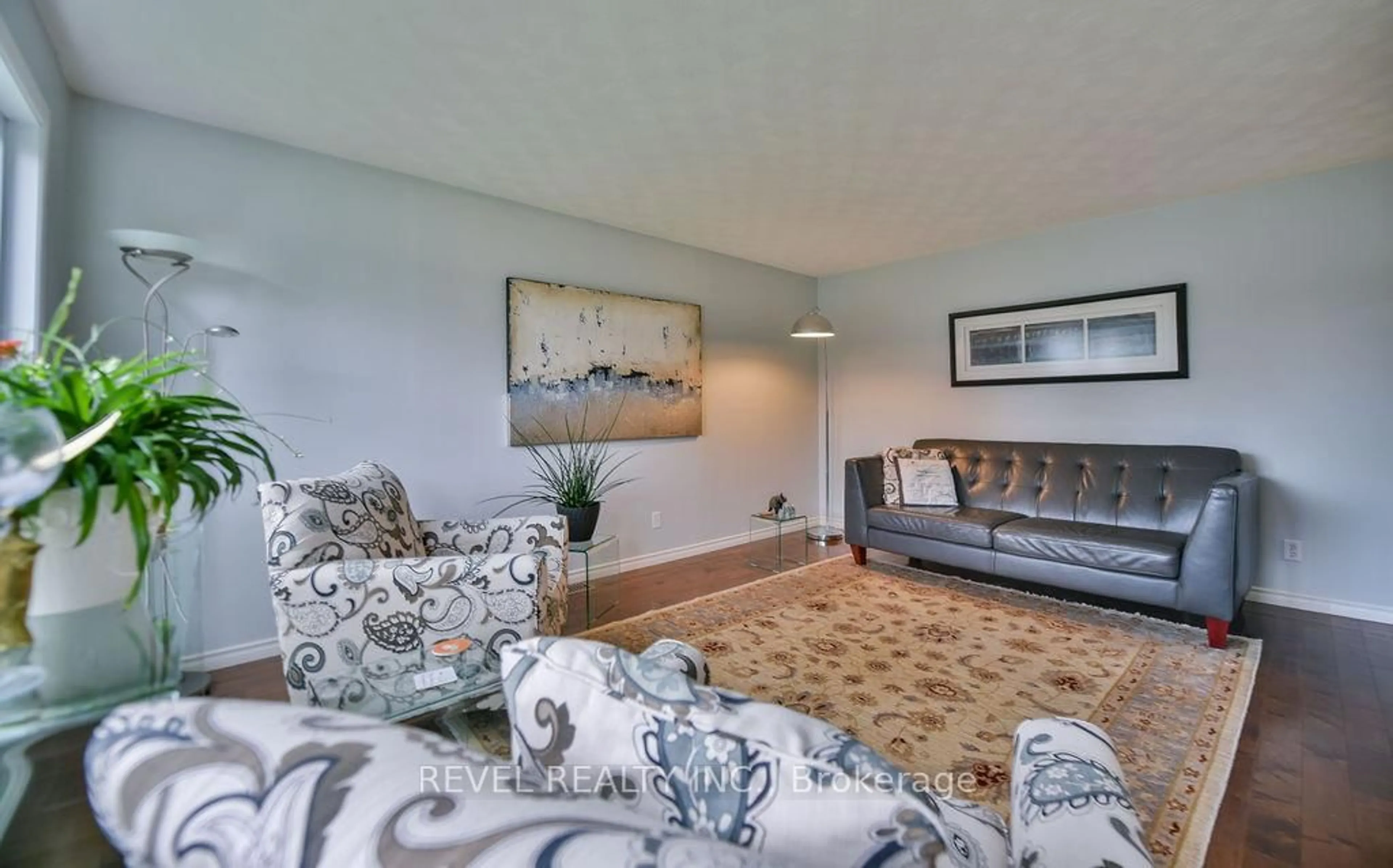 Living room with furniture, carpet floor for 447 Shub Ave, Timmins Ontario P4N 7N1