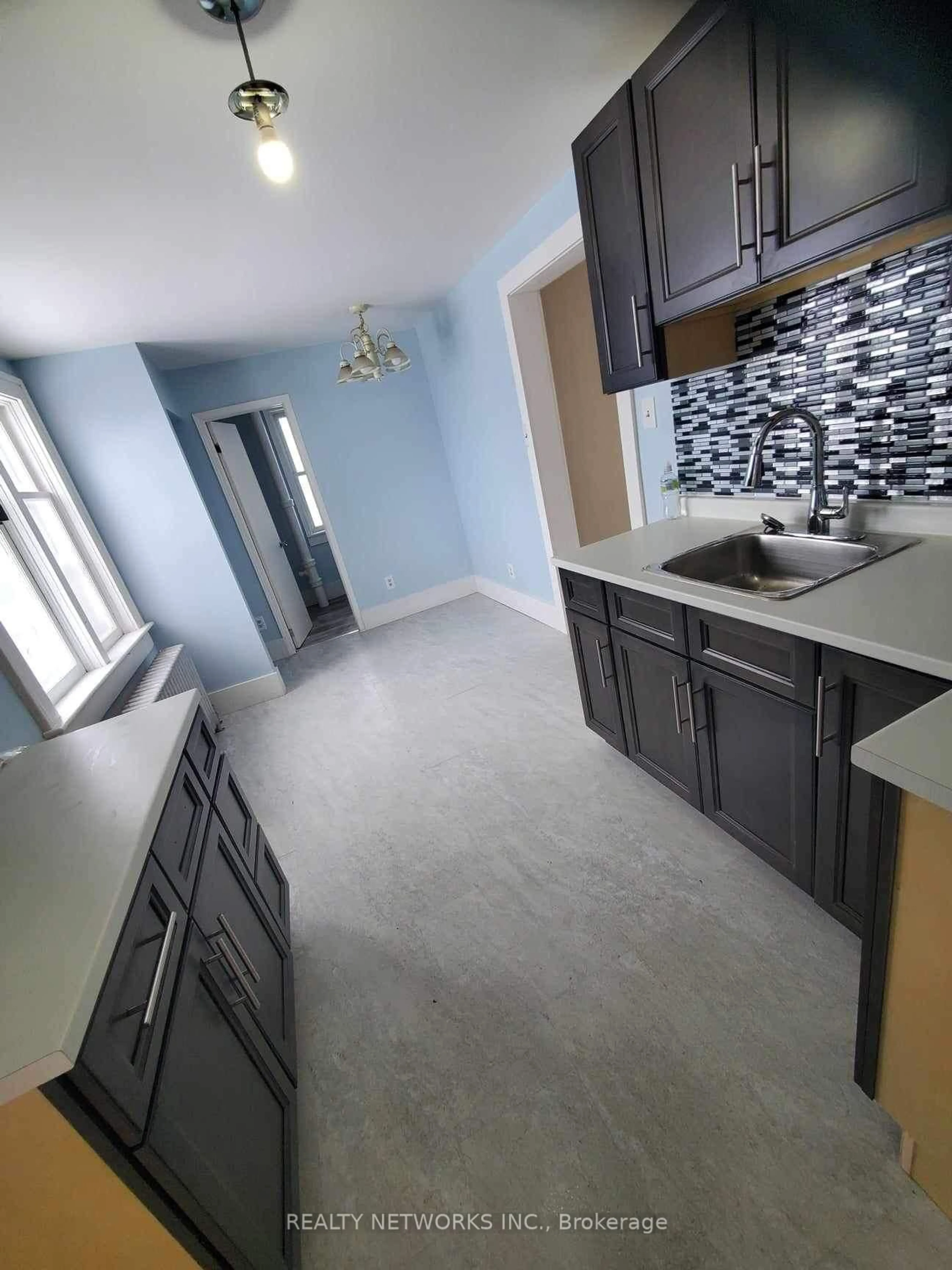 Unknown for 308 Hemlock St, Timmins Ontario P4N 6T2