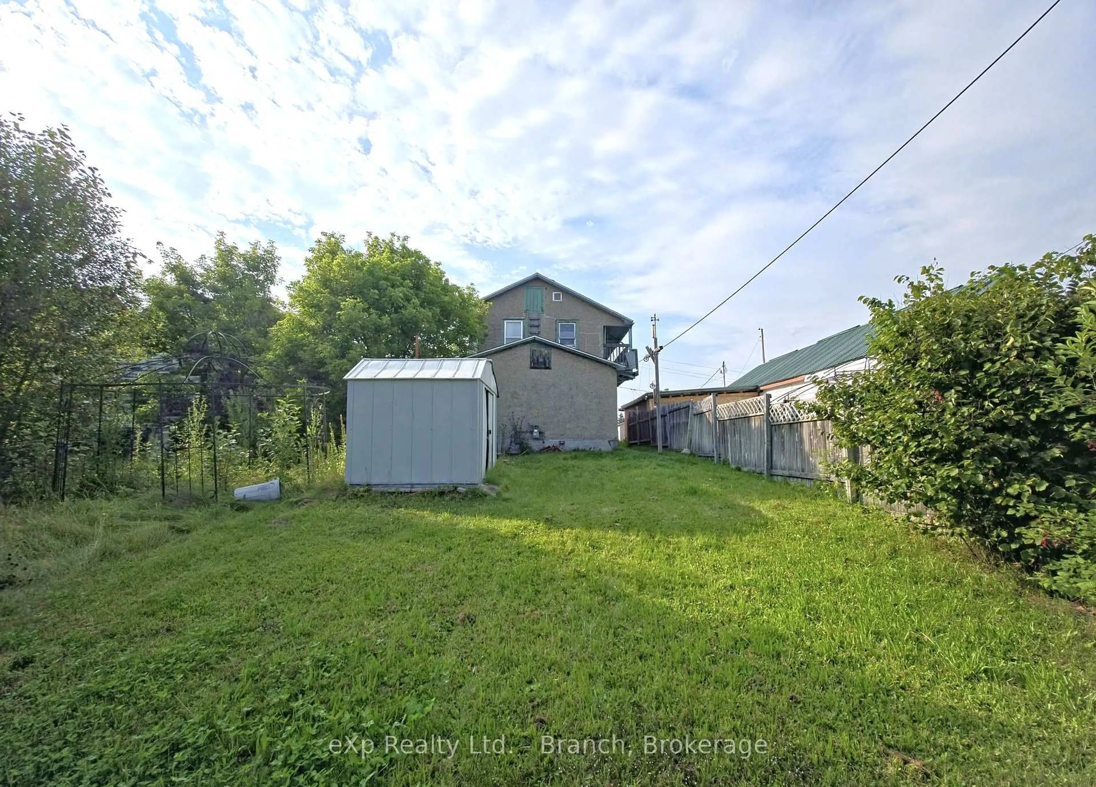 Shed for 71 Second St, Kirkland Lake Ontario P2N 1R6