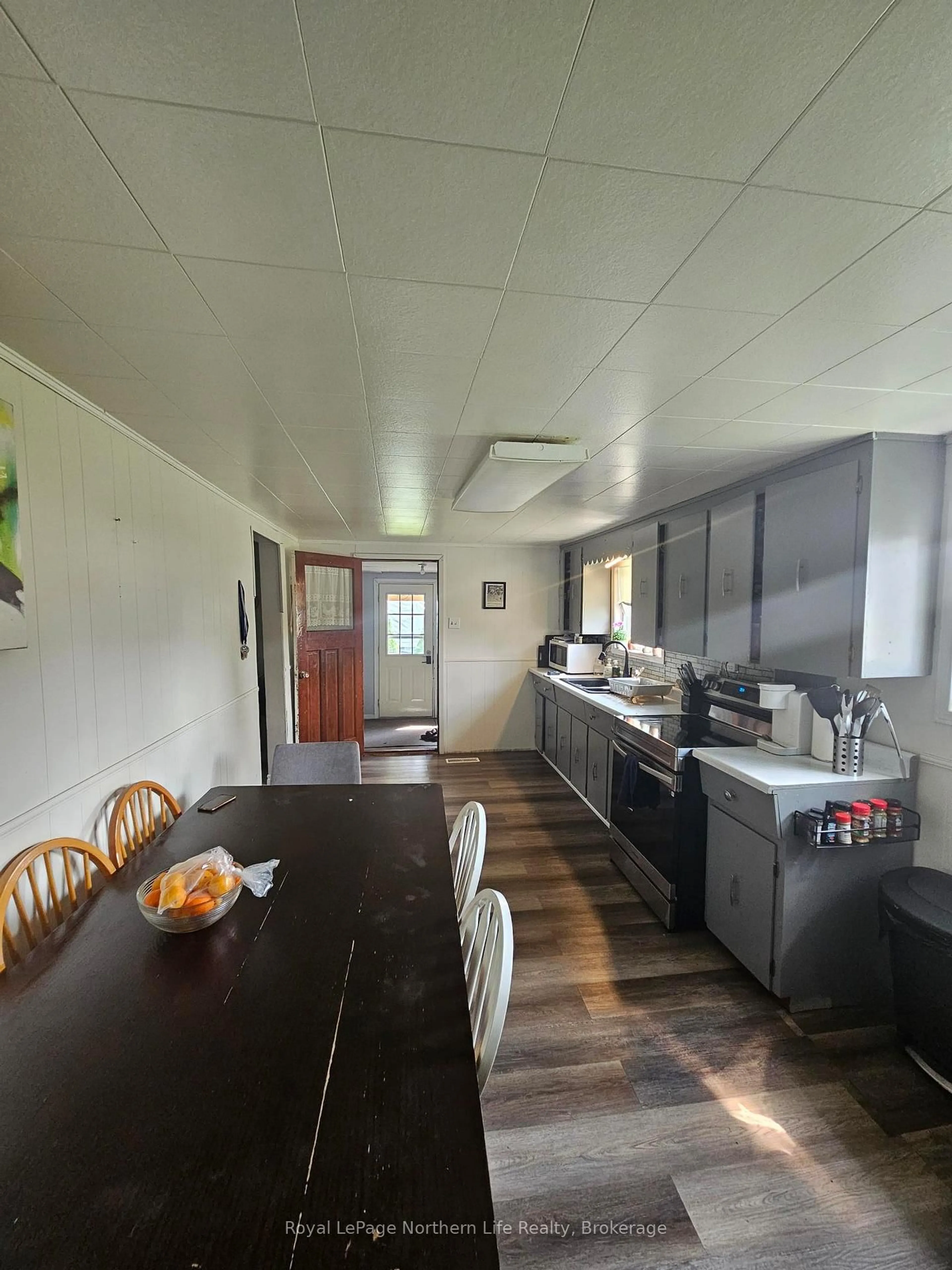 Standard kitchen, unknown for 53 Empire St, Timiskaming Ontario P0J 1N0