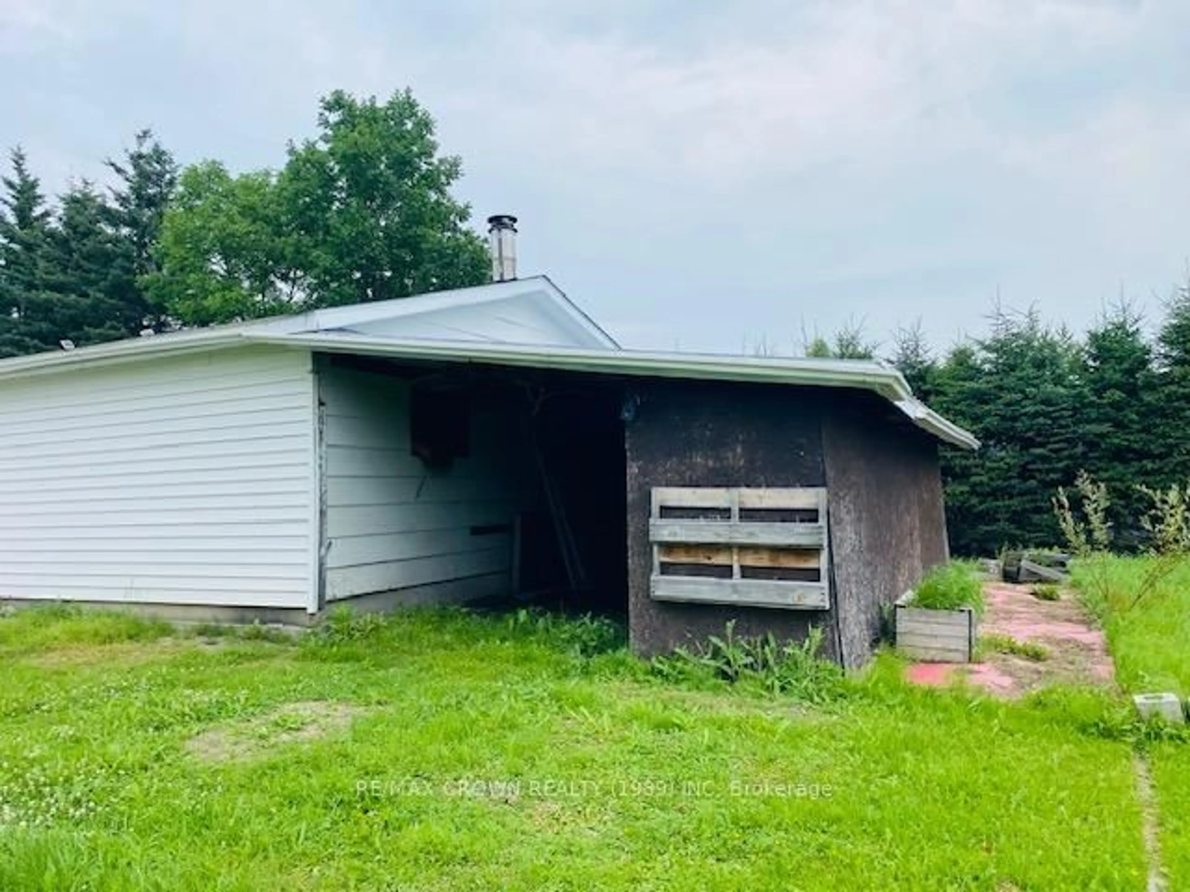 Shed for 10 LEONARD Ave, Kapuskasing Ontario P0L 1V0