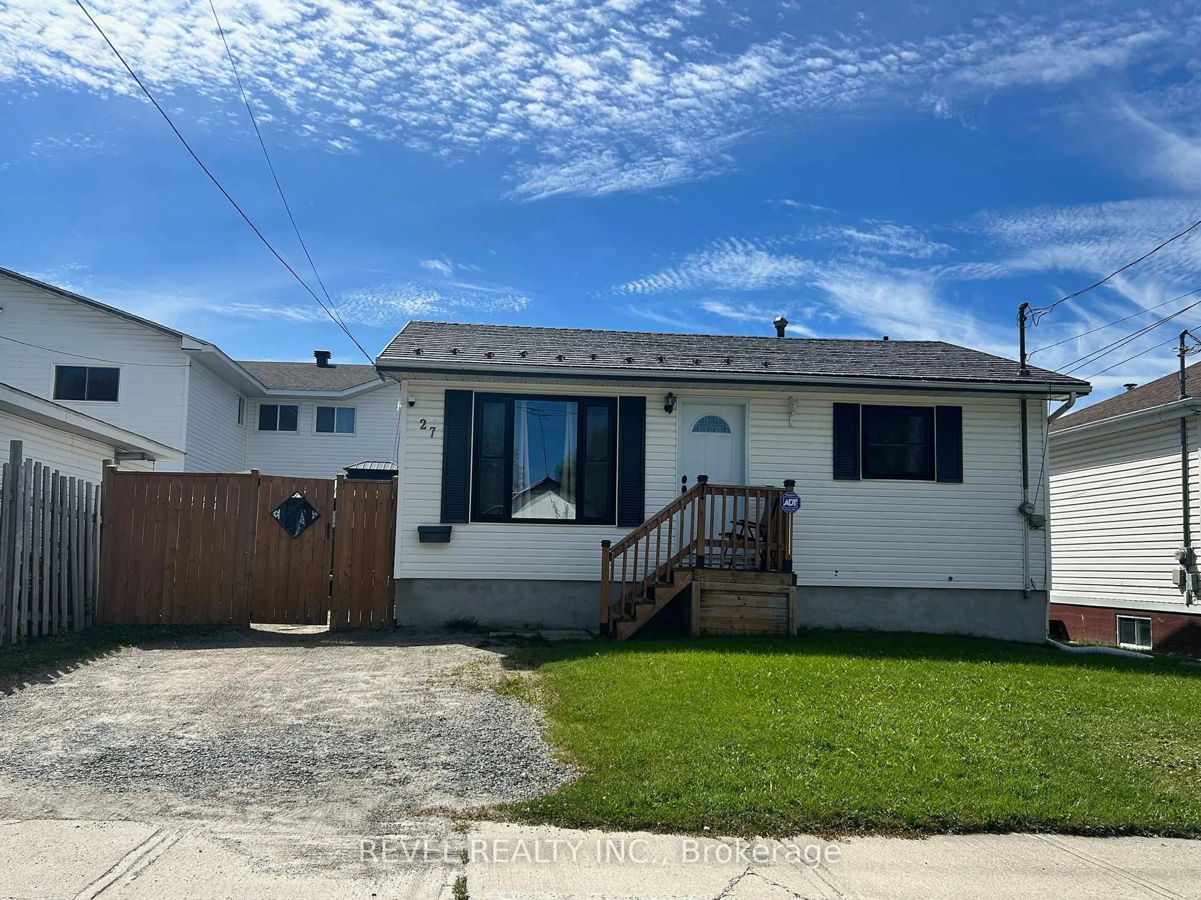 Home with vinyl exterior material, street for 27 Floral Ave, Timmins Ontario P4N 4H4