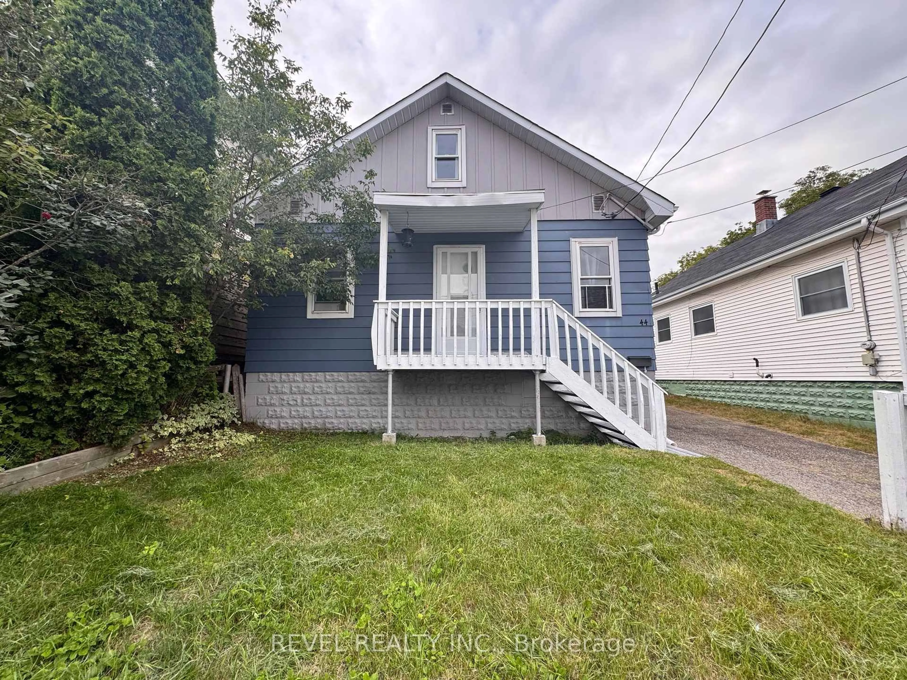 A pic from outside/outdoor area/front of a property/back of a property/a pic from drone, street for 44 Way Ave, Timmins Ontario P4N 3C5
