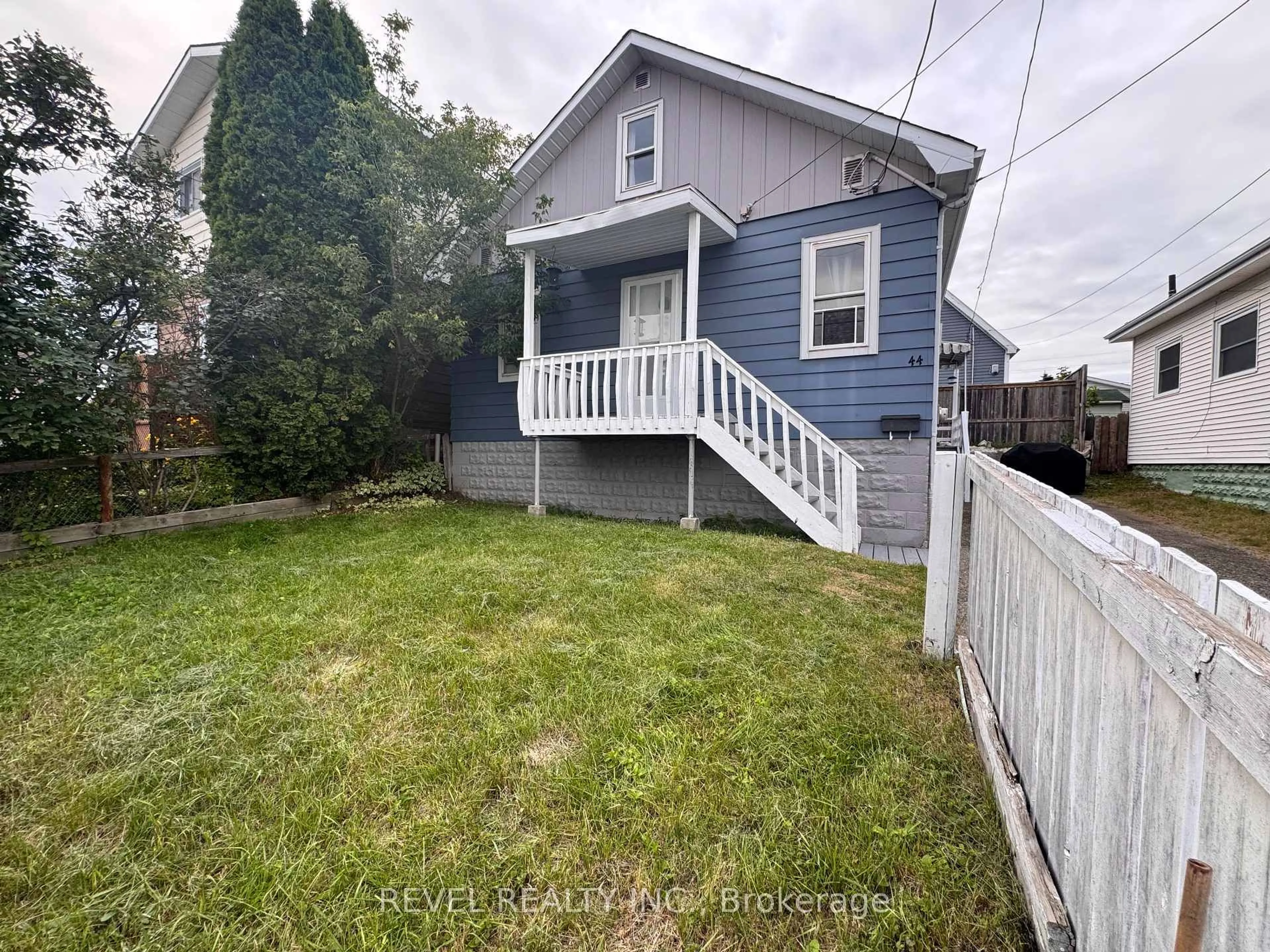 A pic from outside/outdoor area/front of a property/back of a property/a pic from drone, street for 44 Way Ave, Timmins Ontario P4N 3C5