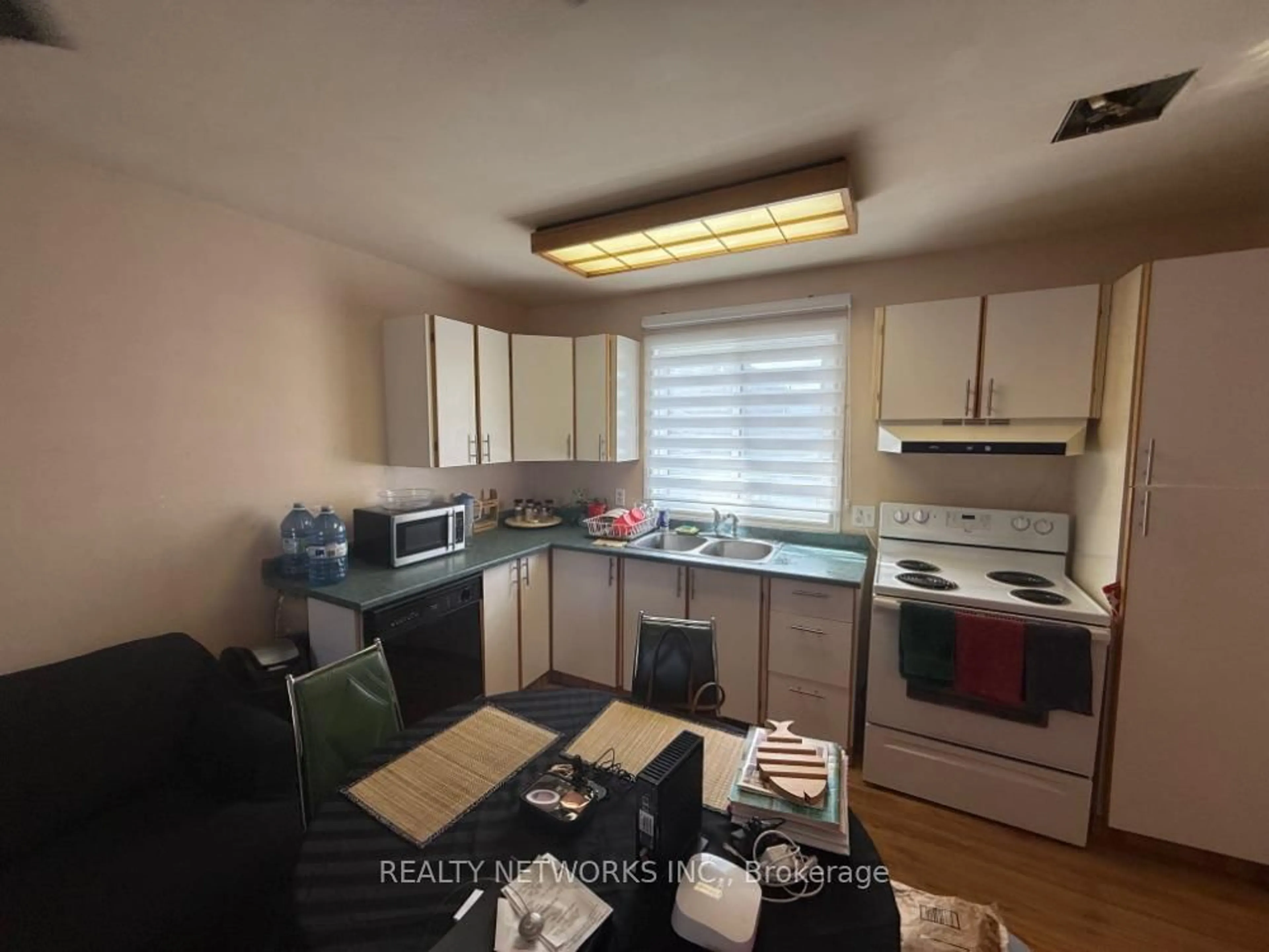 A pic of a room for 577 College St #4, Timmins Ontario P4N 7Y9