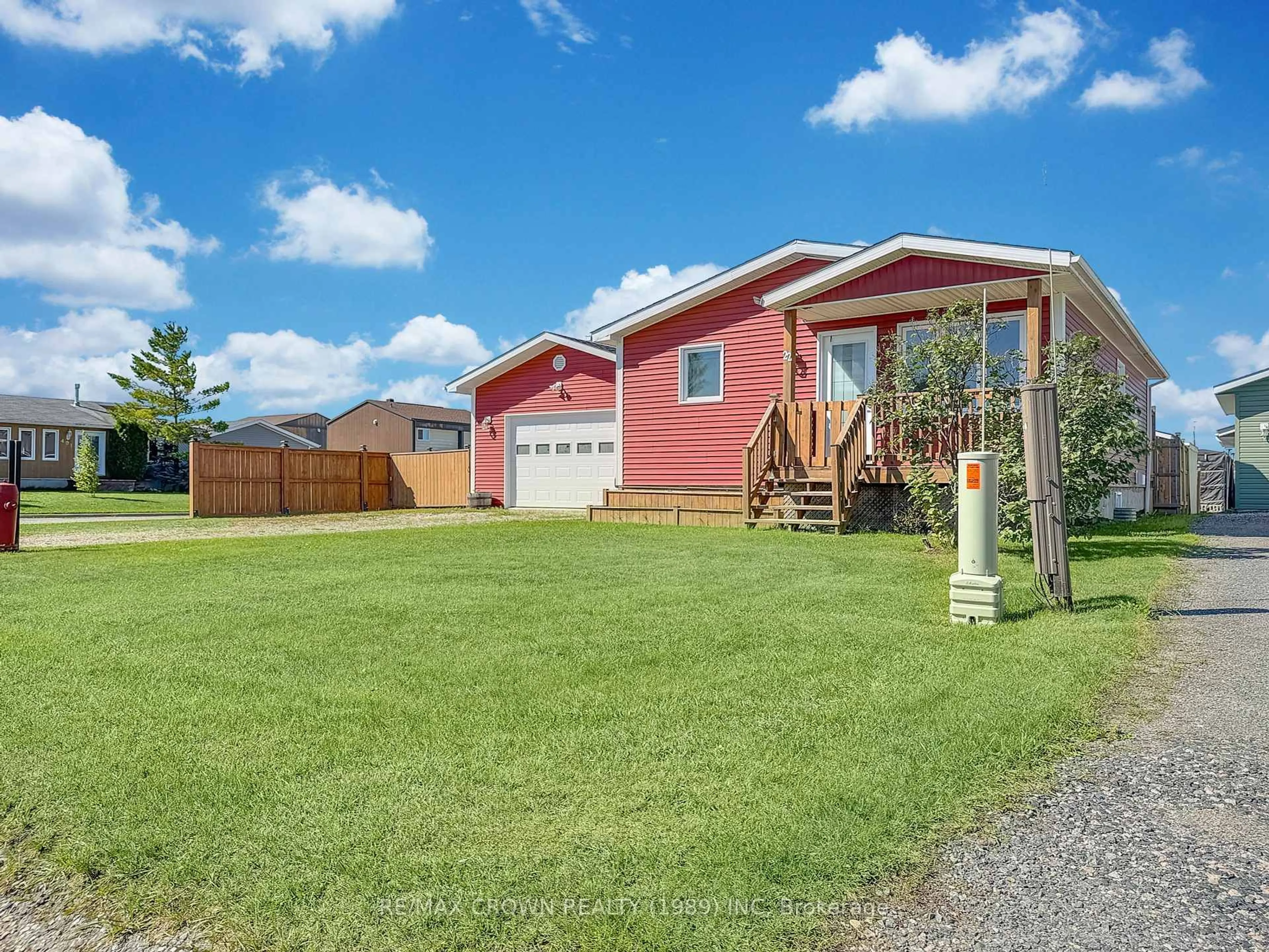 Shed for 22 Quirion St, Hearst Ontario P0L 1N0