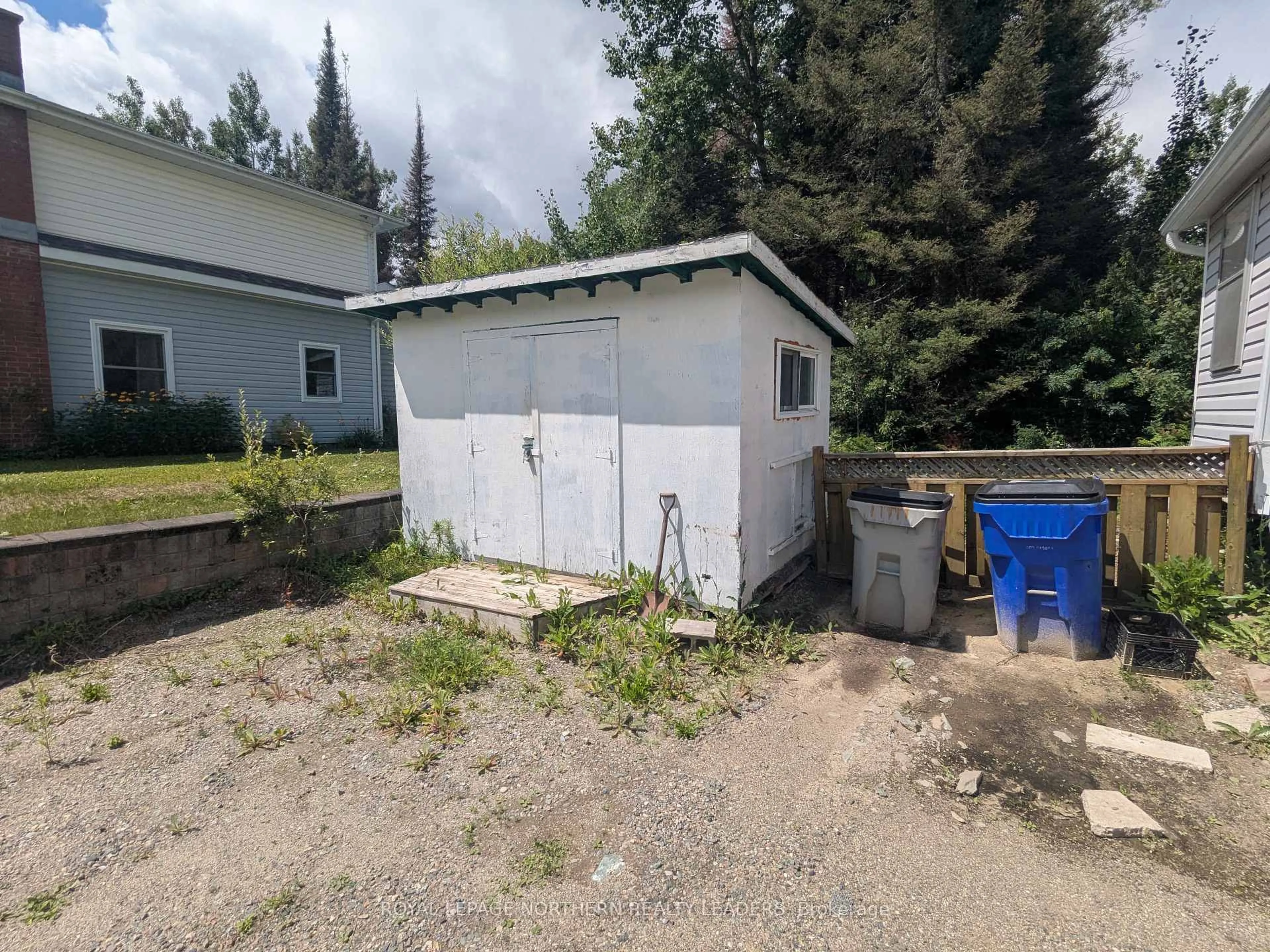 Shed for 359 Carium Rd, Timmins Ontario P0N 1G0