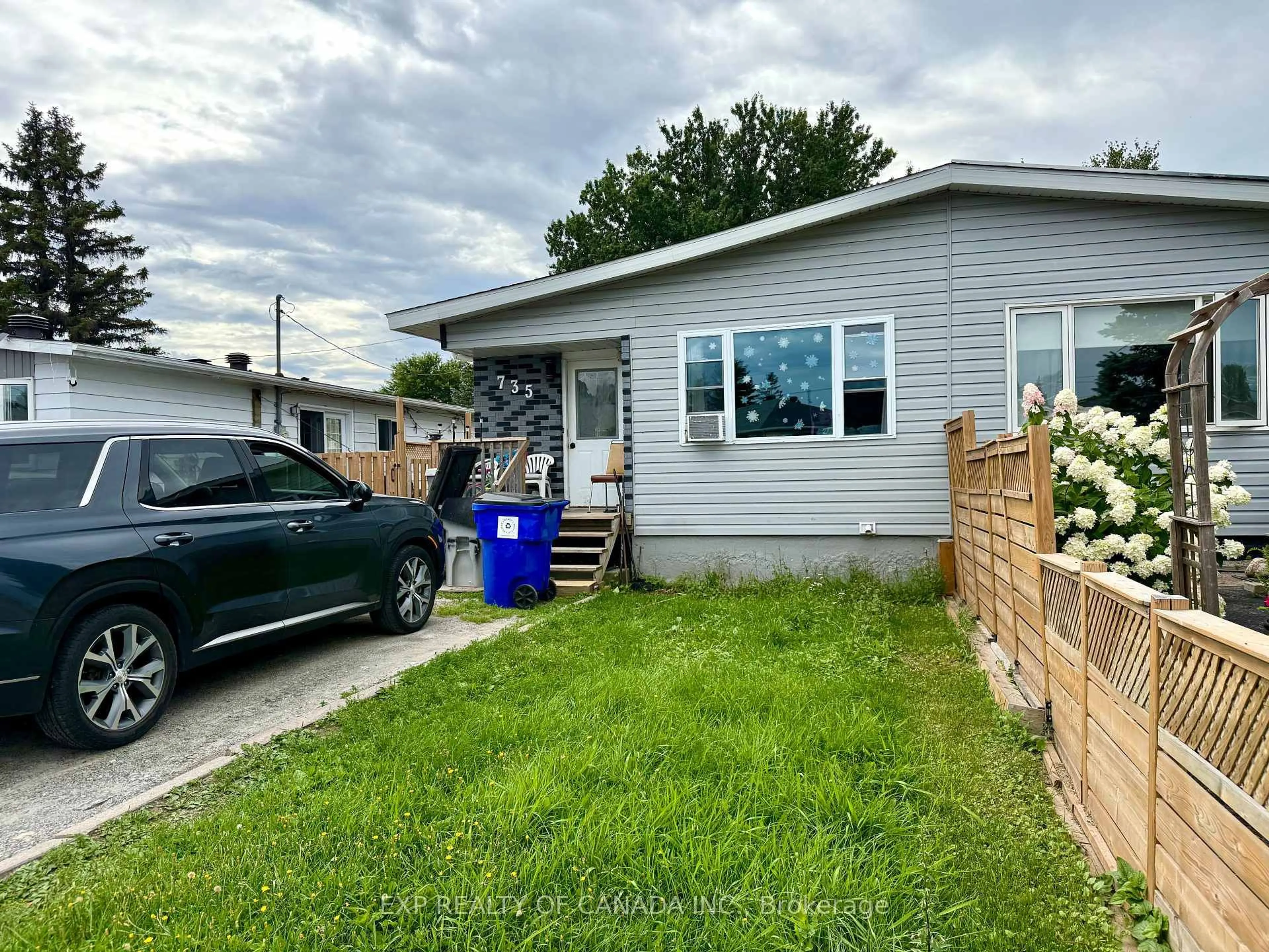 A pic from outside/outdoor area/front of a property/back of a property/a pic from drone, street for 735 Denise St, Timmins Ontario P4N 7M5