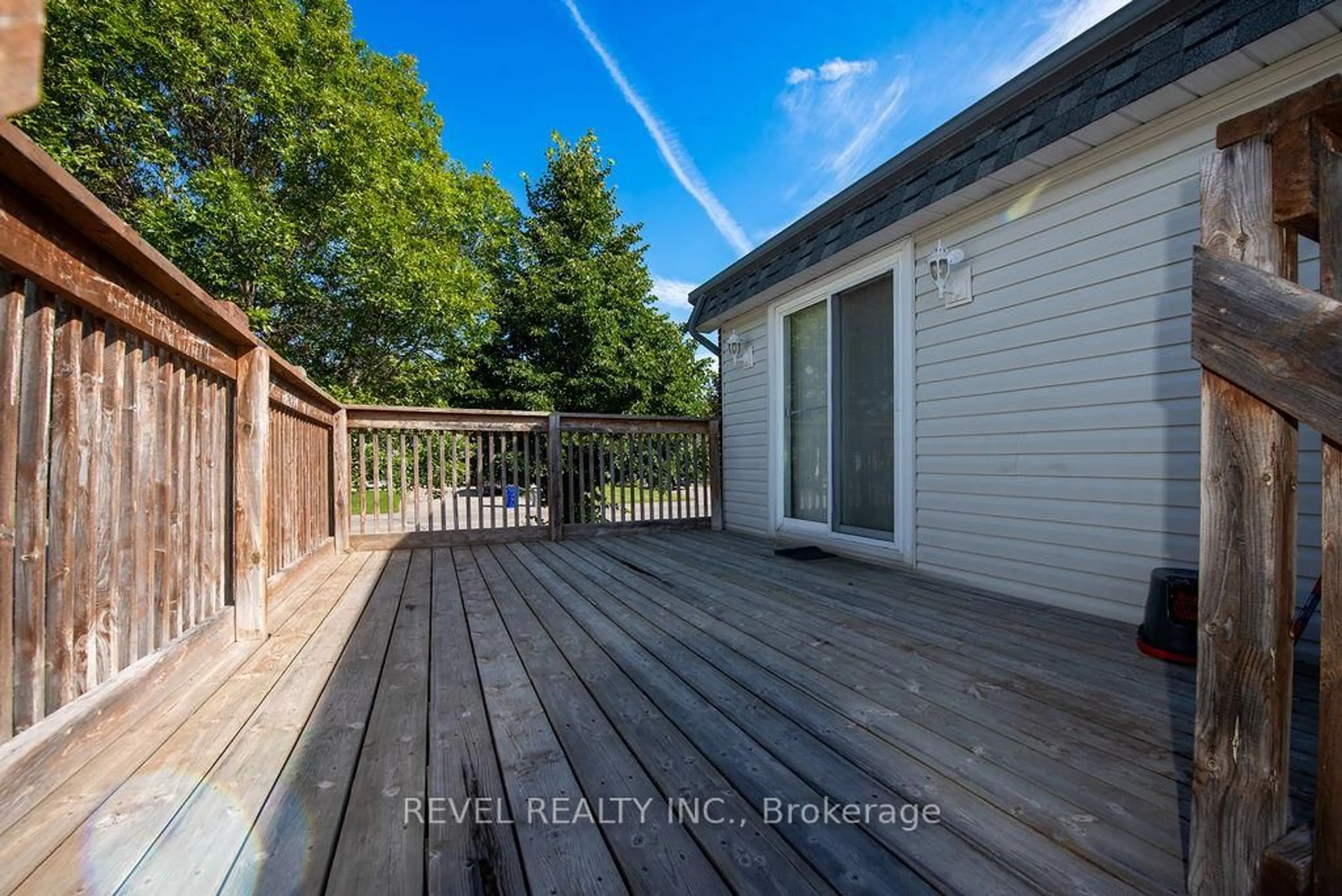 Patio, water/lake/river/ocean view for 105 Viscount Ave, Timmins Ontario P4R 1G2