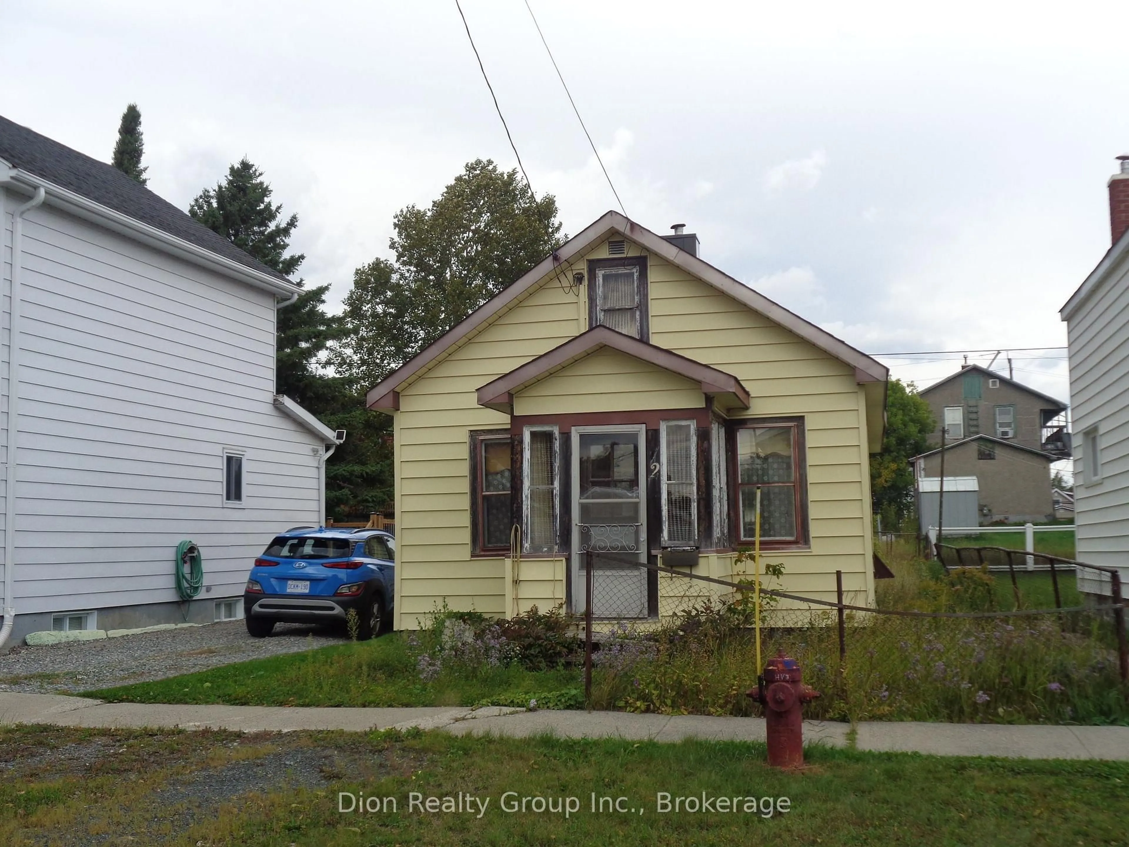 A pic from outside/outdoor area/front of a property/back of a property/a pic from drone, street for 72 Third St, Kirkland Lake Ontario P2N 1S5