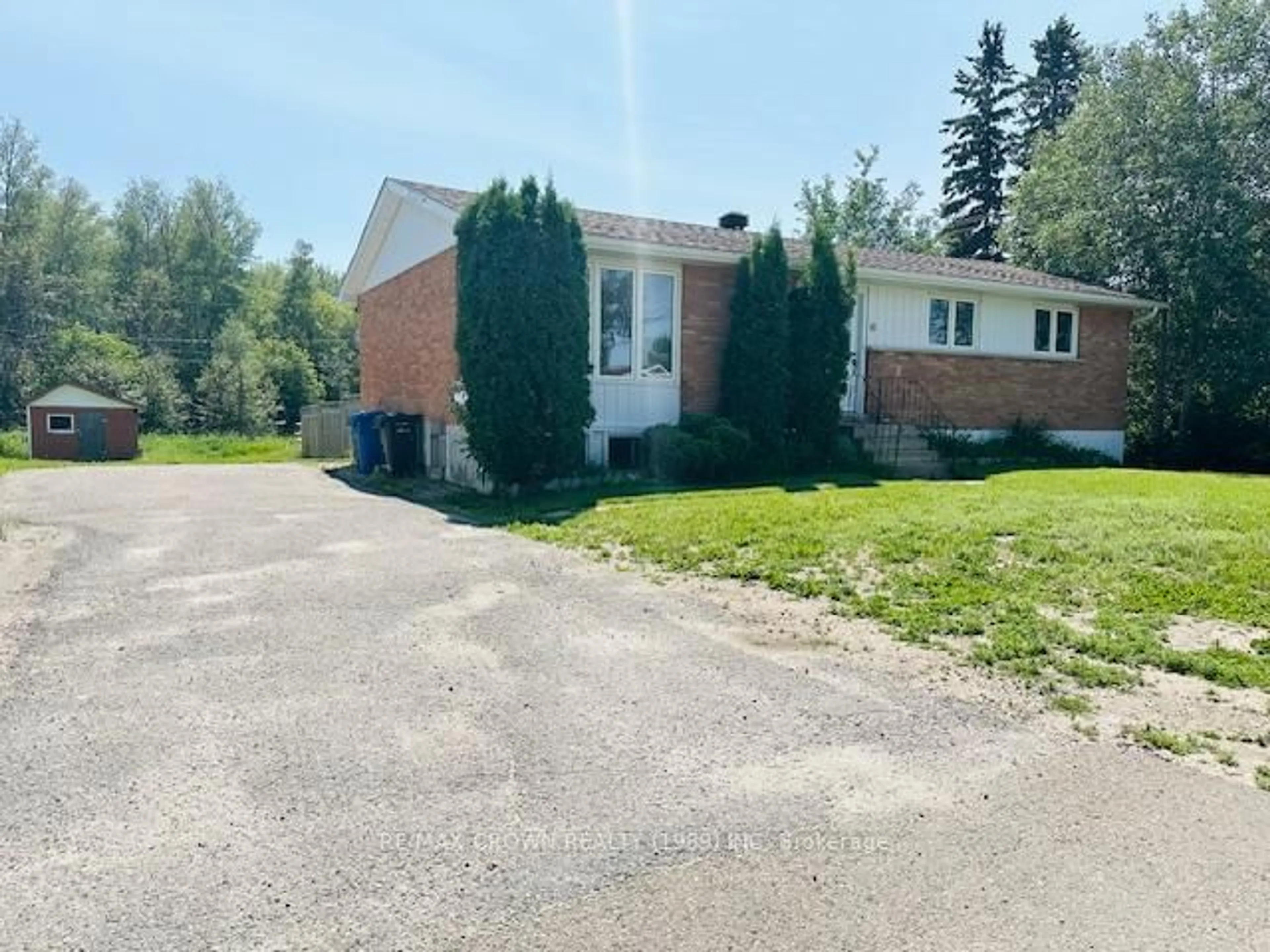 A pic from outside/outdoor area/front of a property/back of a property/a pic from drone, street for 16 Nipigon Ave, Kapuskasing Ontario P5N 1Z4