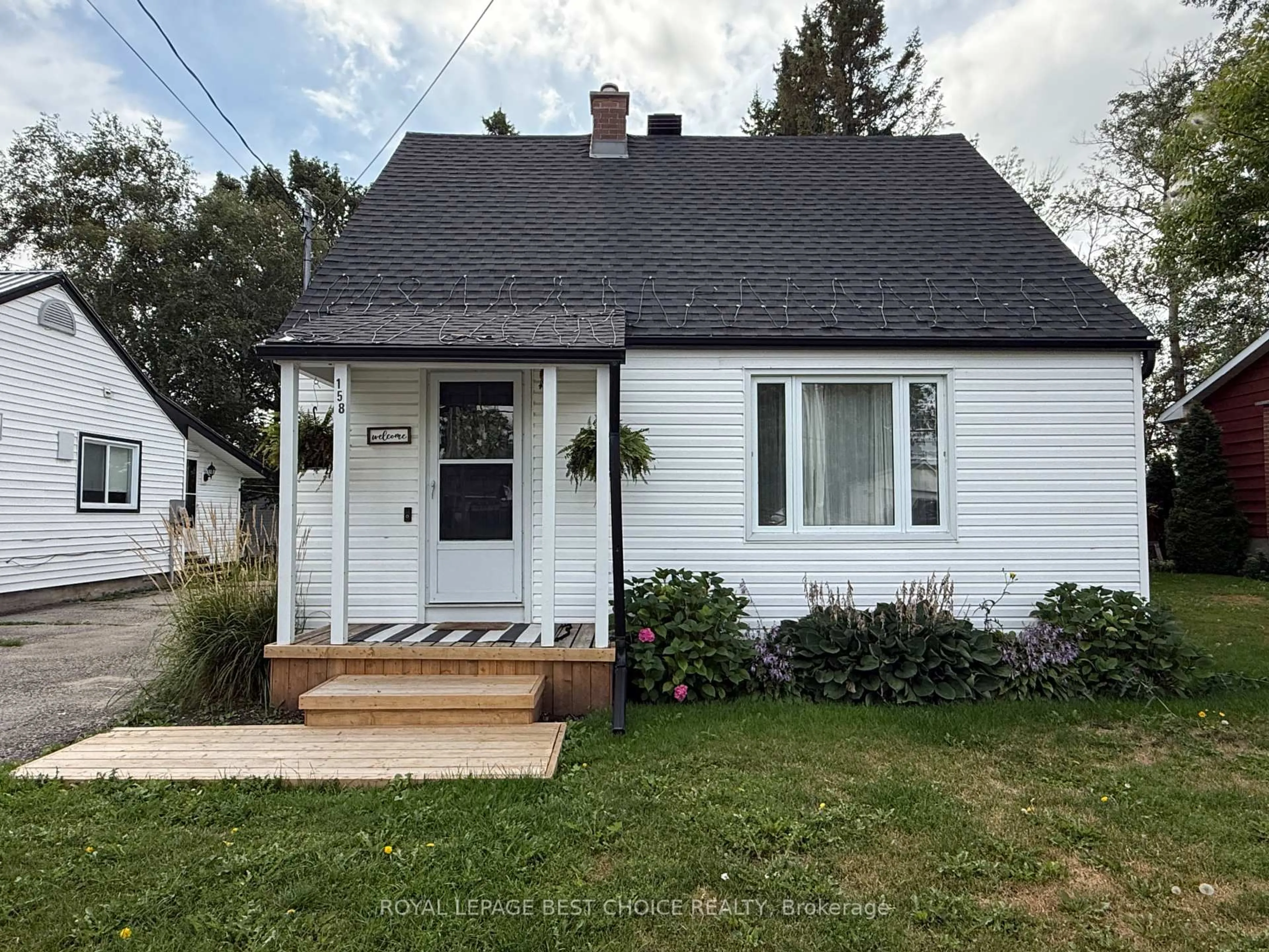 Home with vinyl exterior material, street for 158 Haliburton Ave, Temiskaming Shores Ontario P0J 1P0