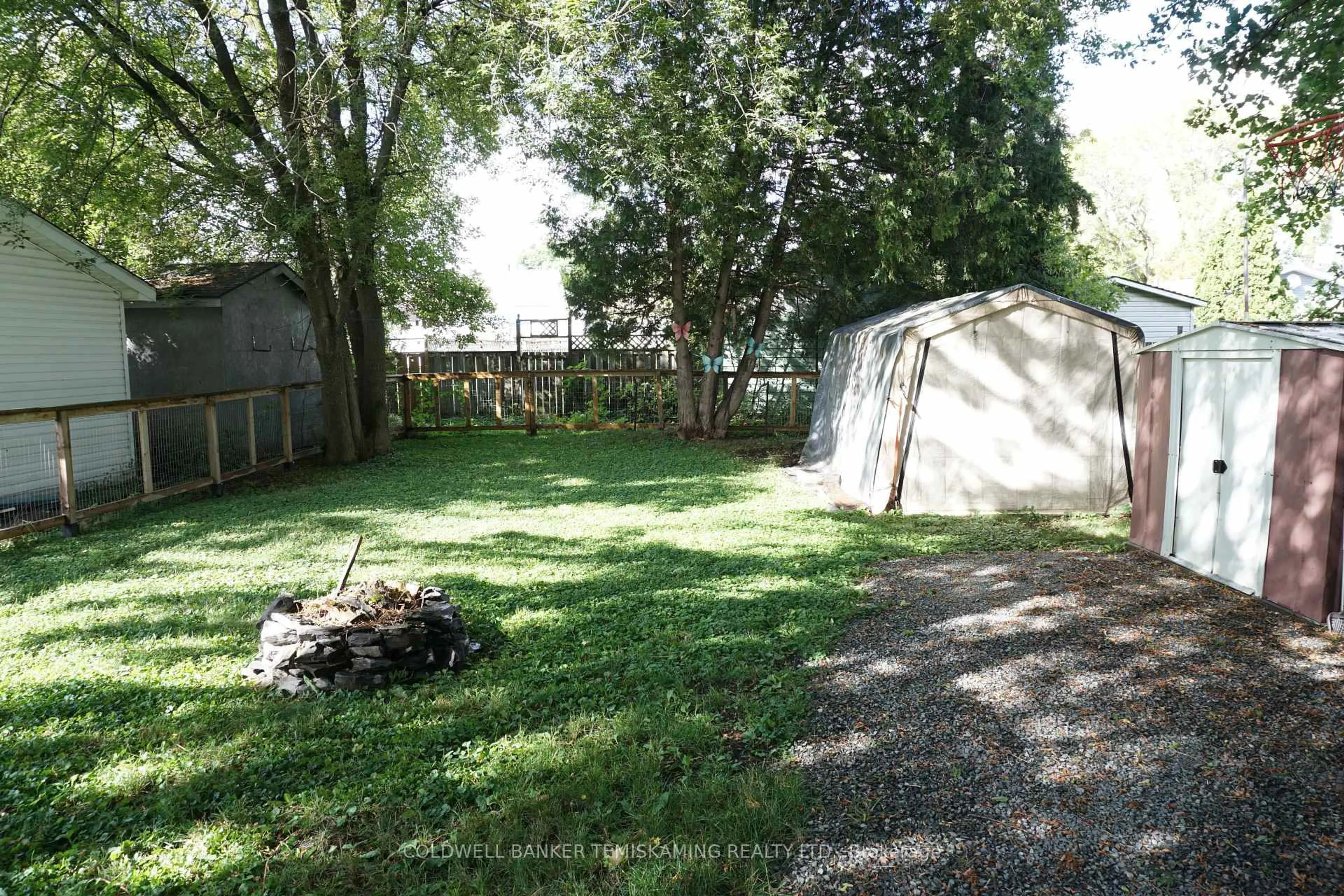 Shed for 351 Broadwood Ave, Temiskaming Shores Ontario P0J 1P0