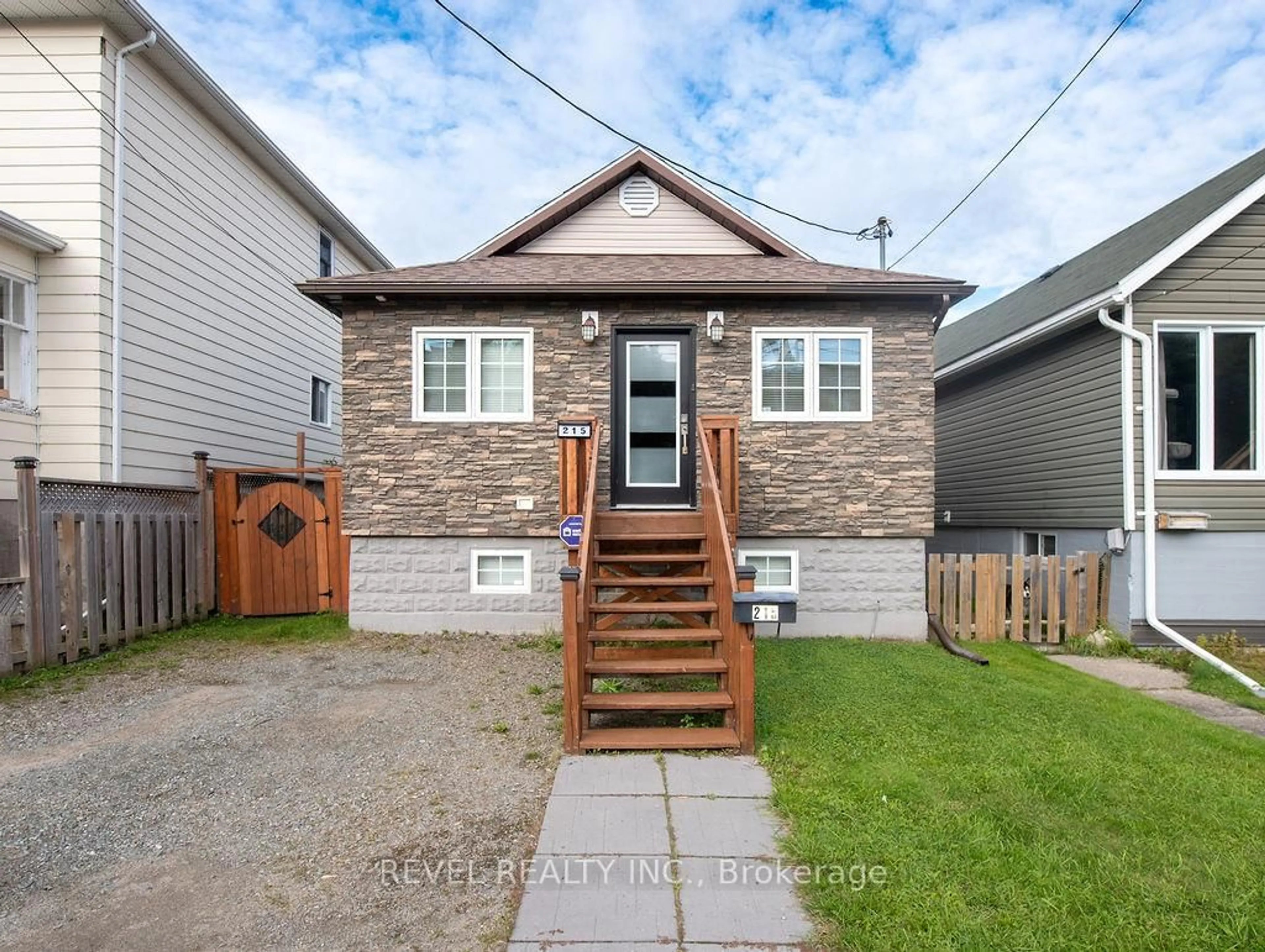 Unknown for 215 Cedar St, Timmins Ontario P4N 6J5